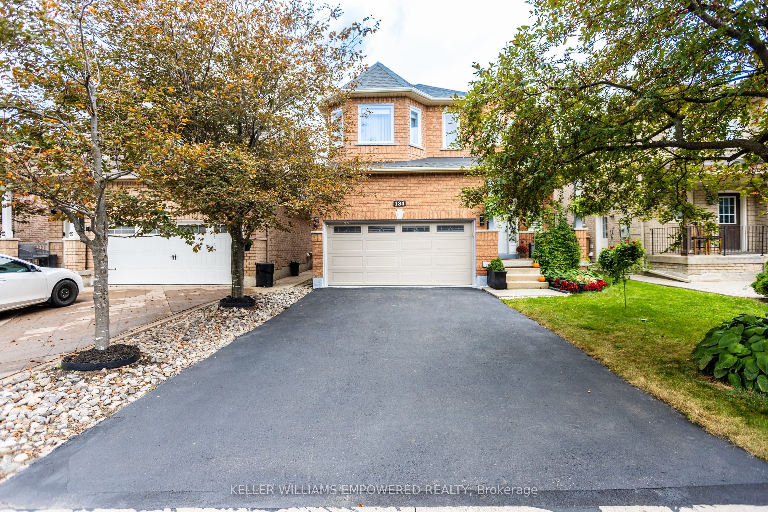 134 Queen Isabella Crescent