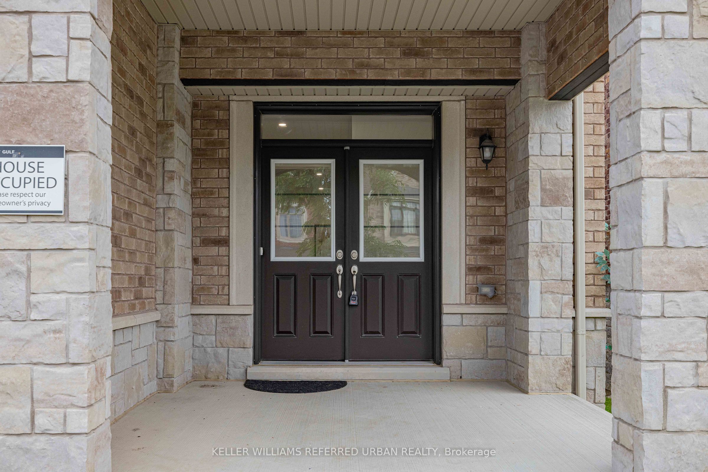 6 Sharonview Crescent Property Photo 2