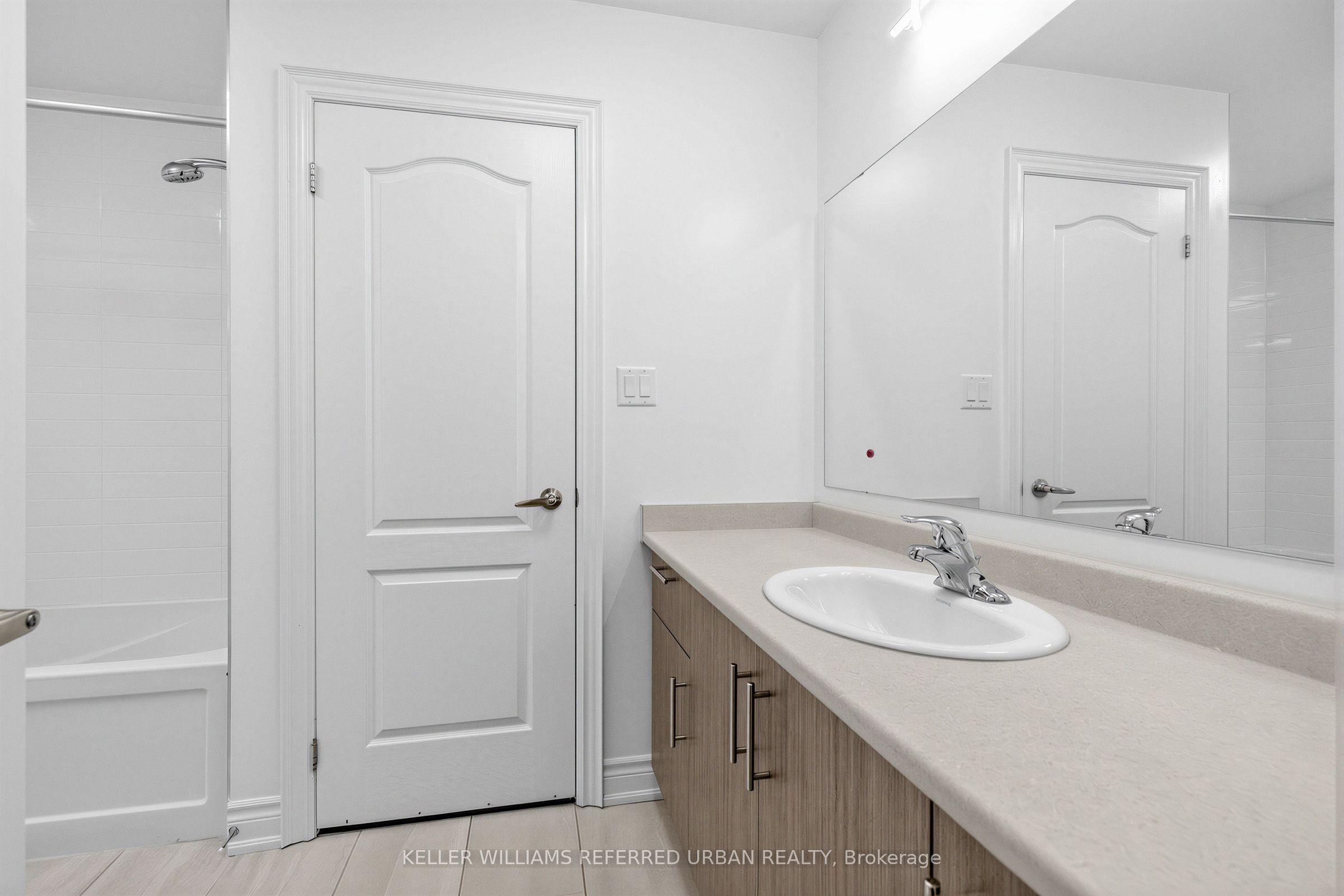 6 Sharonview Crescent Property Photo 22