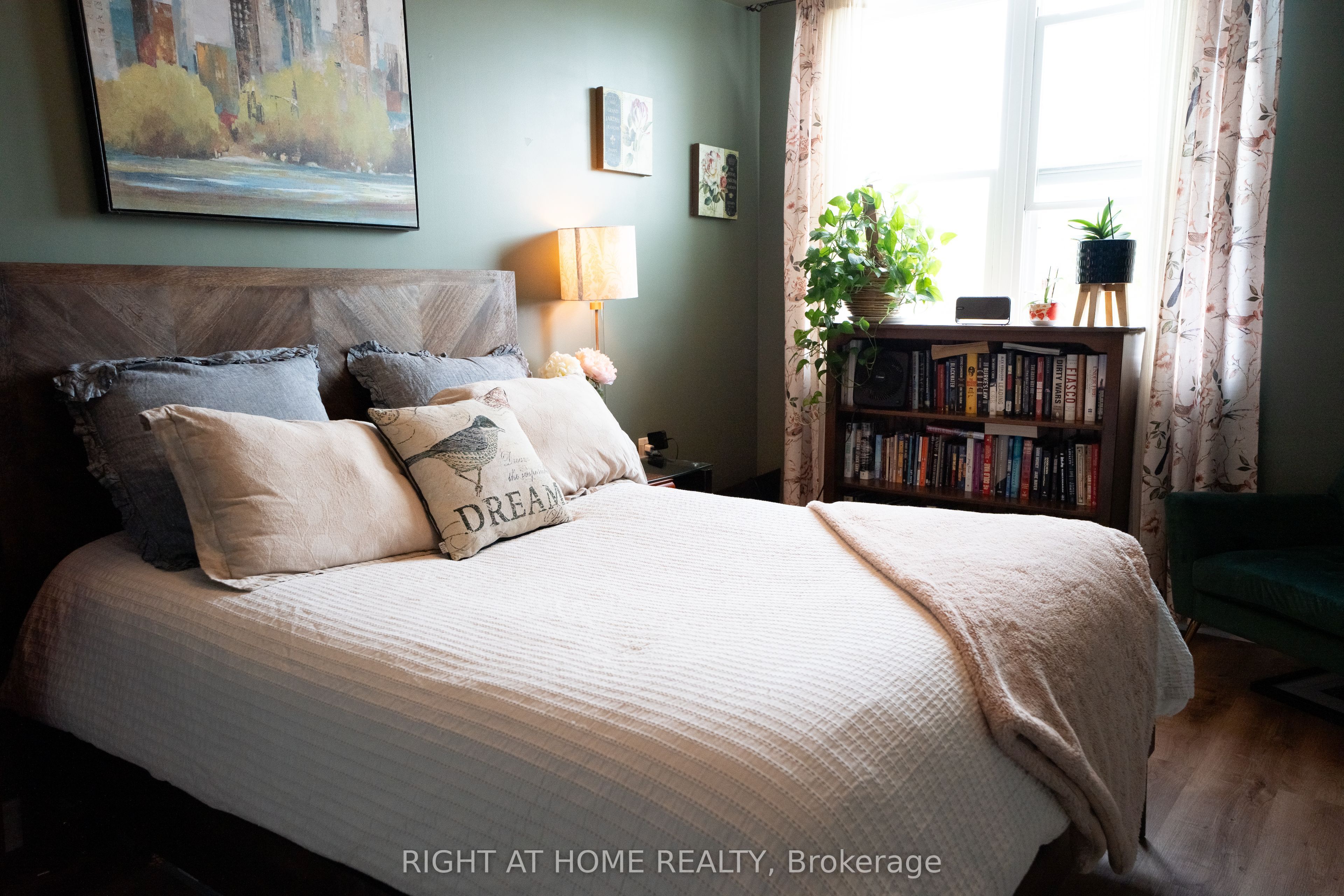 15450 Yonge Street 202 Property Photo 12