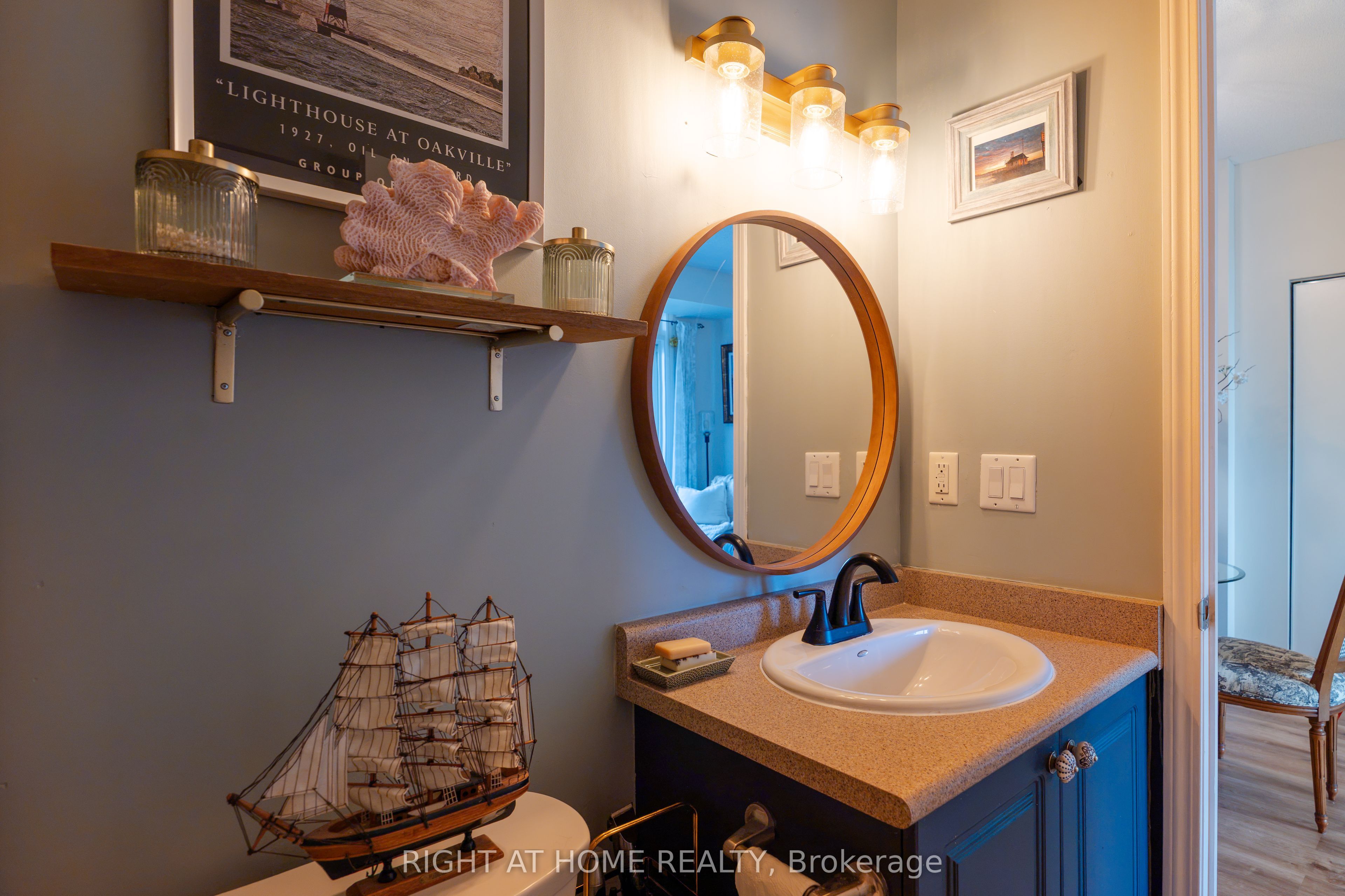 15450 Yonge Street 202 Property Photo 16