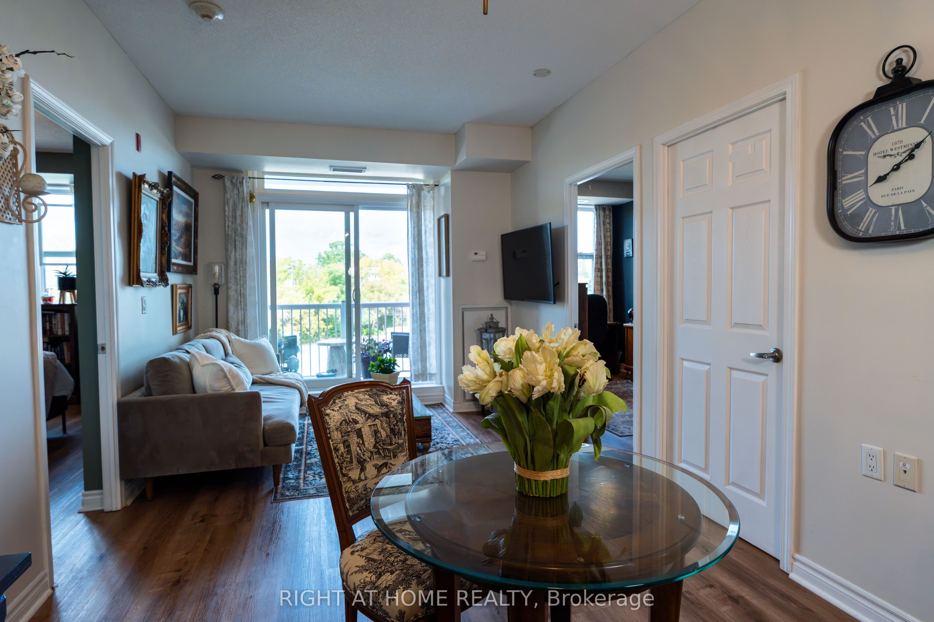 15450 Yonge Street 202 Property Photo 18