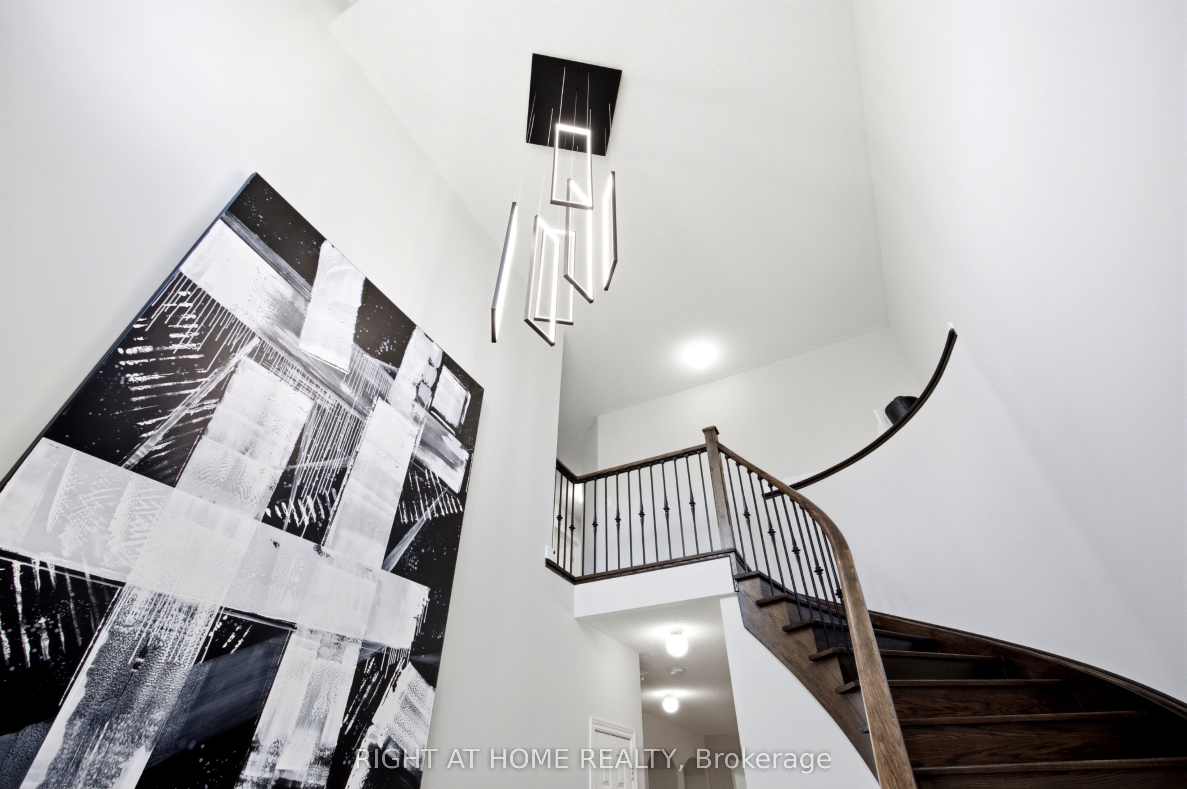 216 Greenwood Road Property Photo 6