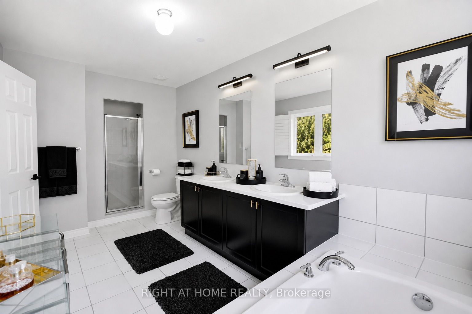 216 Greenwood Road Property Photo 22