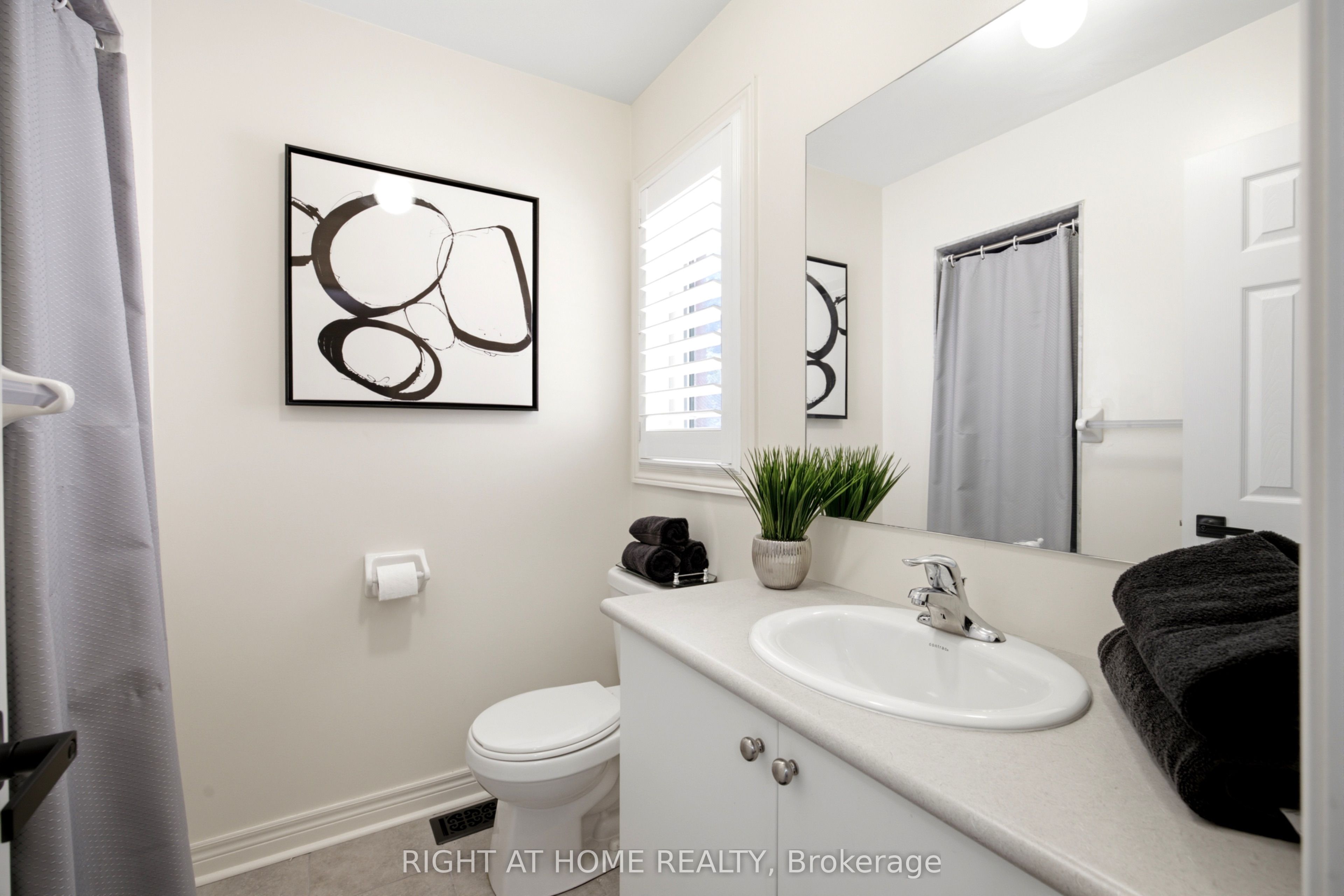 216 Greenwood Road Property Photo 25