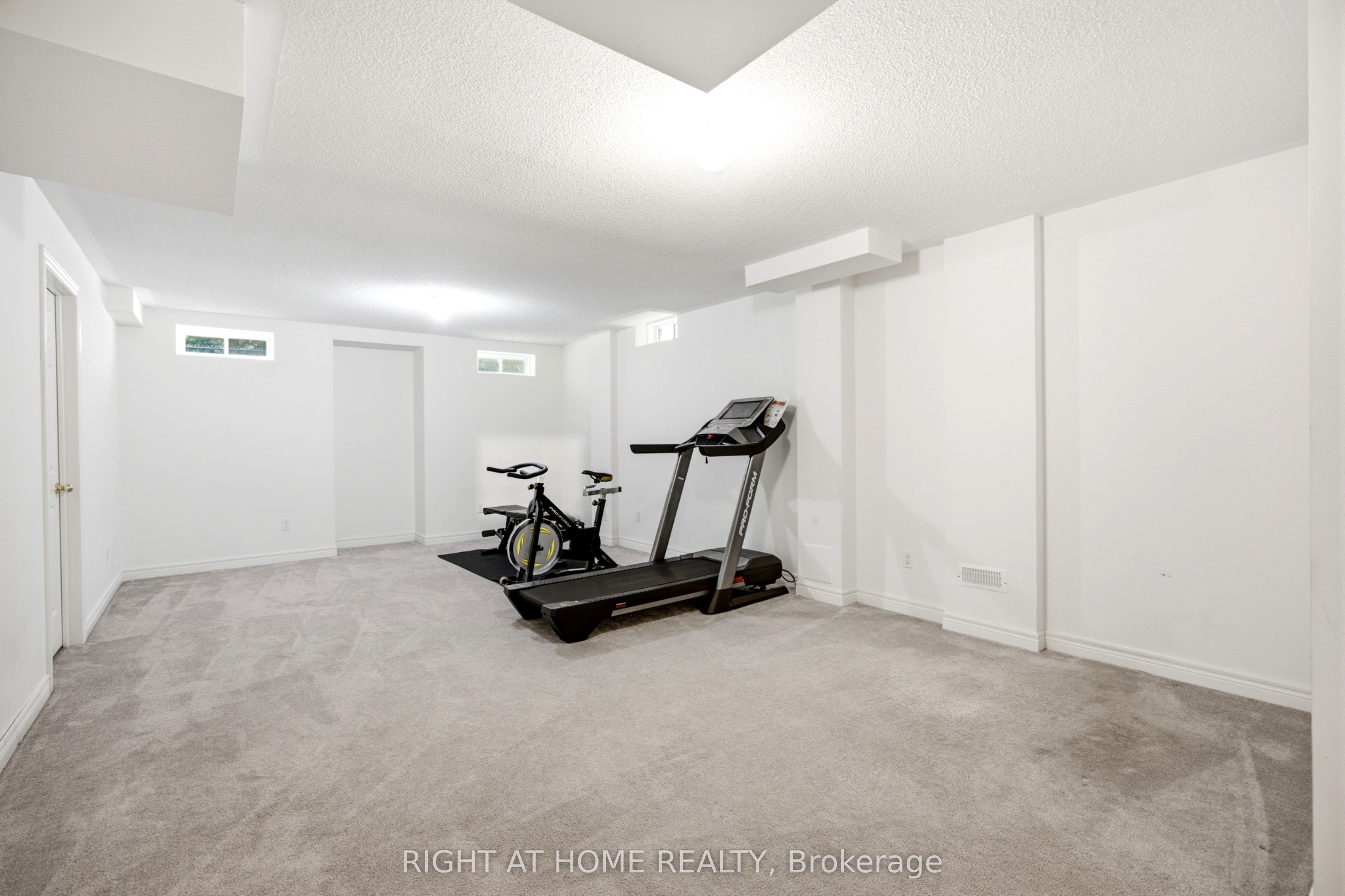 216 Greenwood Road Property Photo 29
