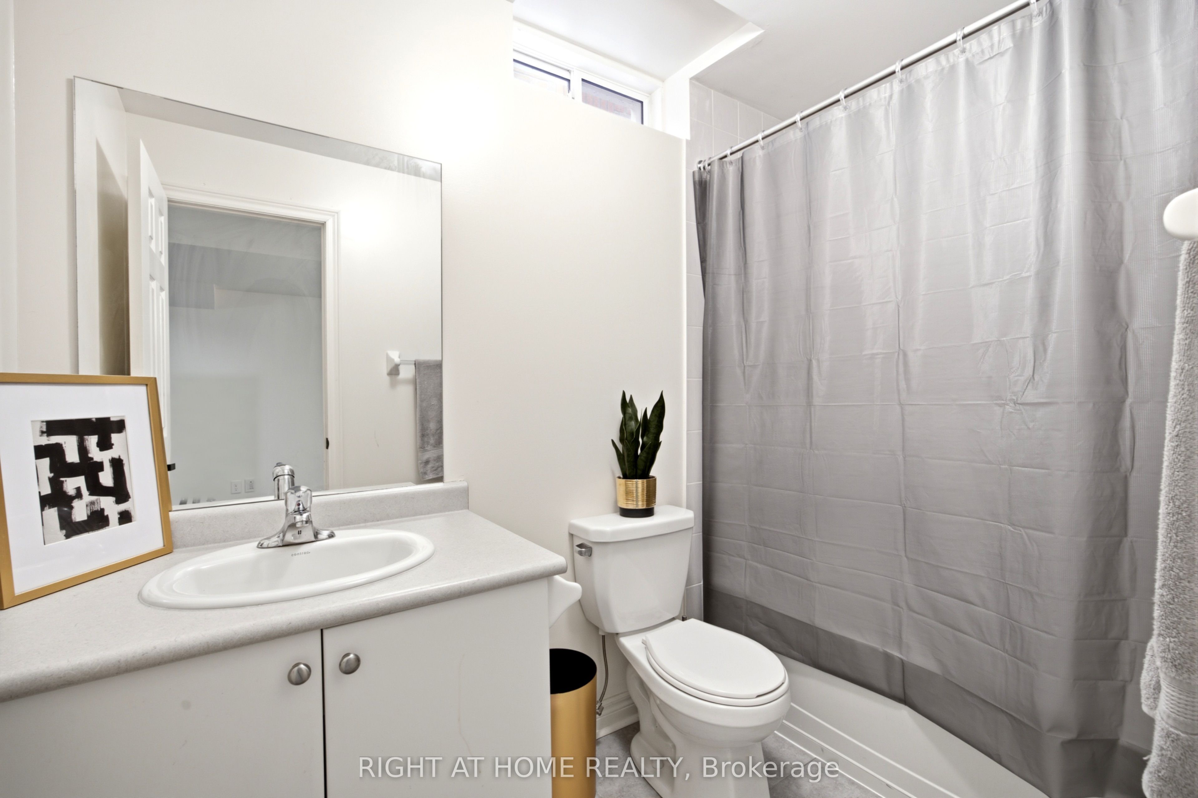 216 Greenwood Road Property Photo 31