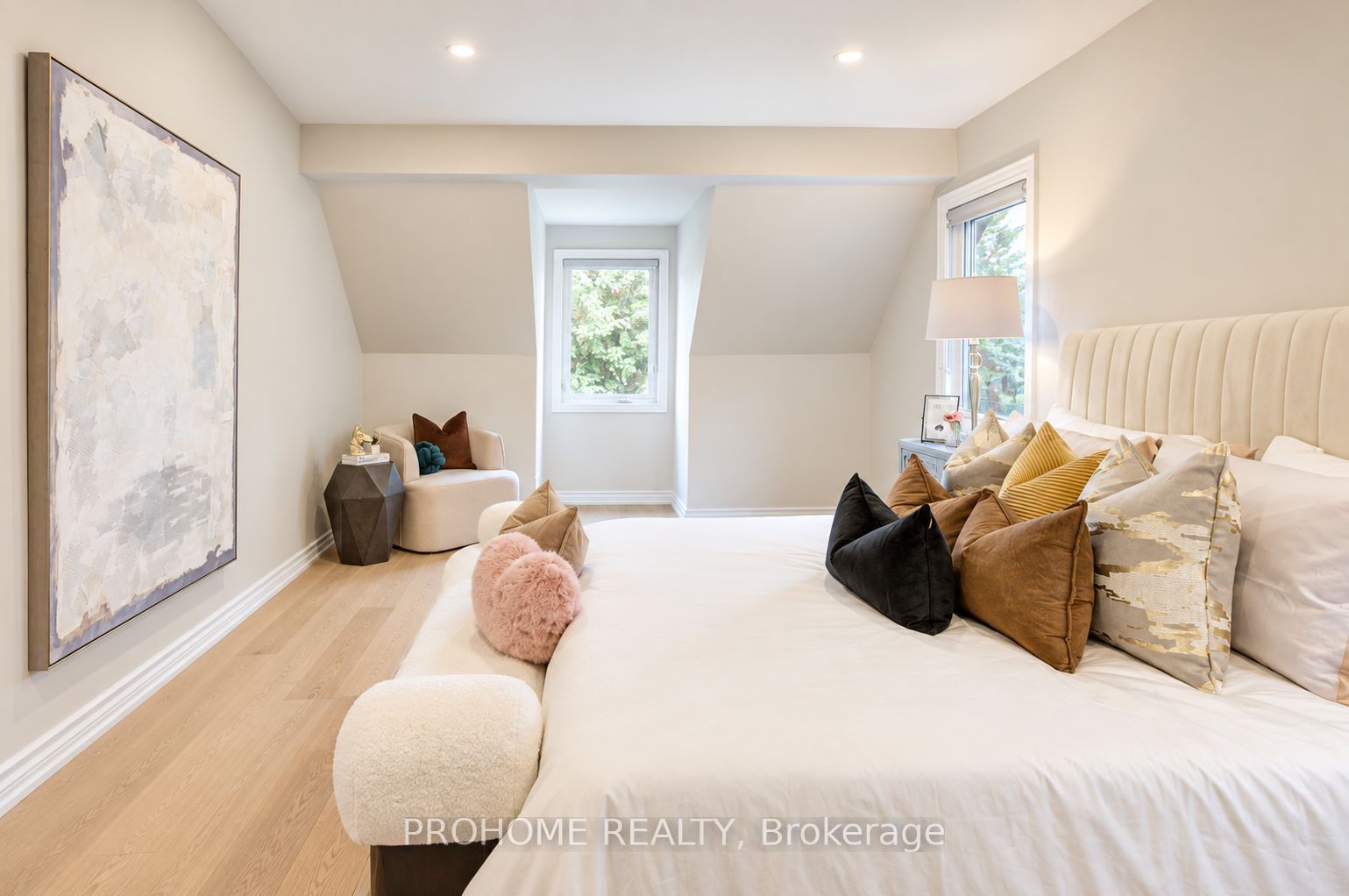 36 Summerfeldt Crescent Property Photo 25