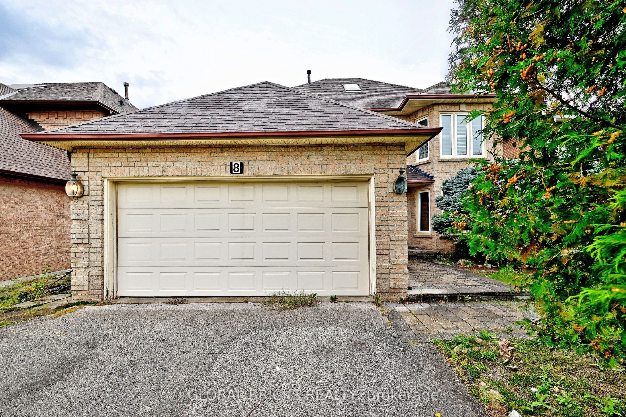 8 Elmsley Drive Property Photo 1