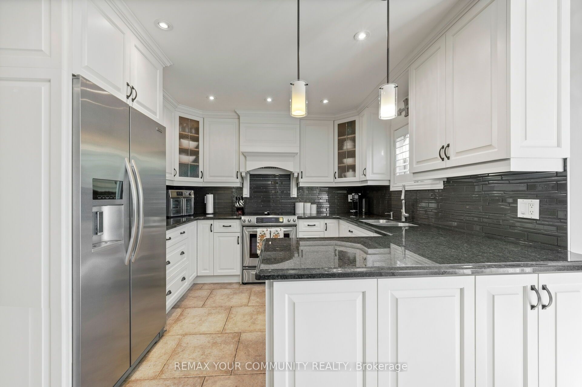 25 Albery Crescent Property Photo 8