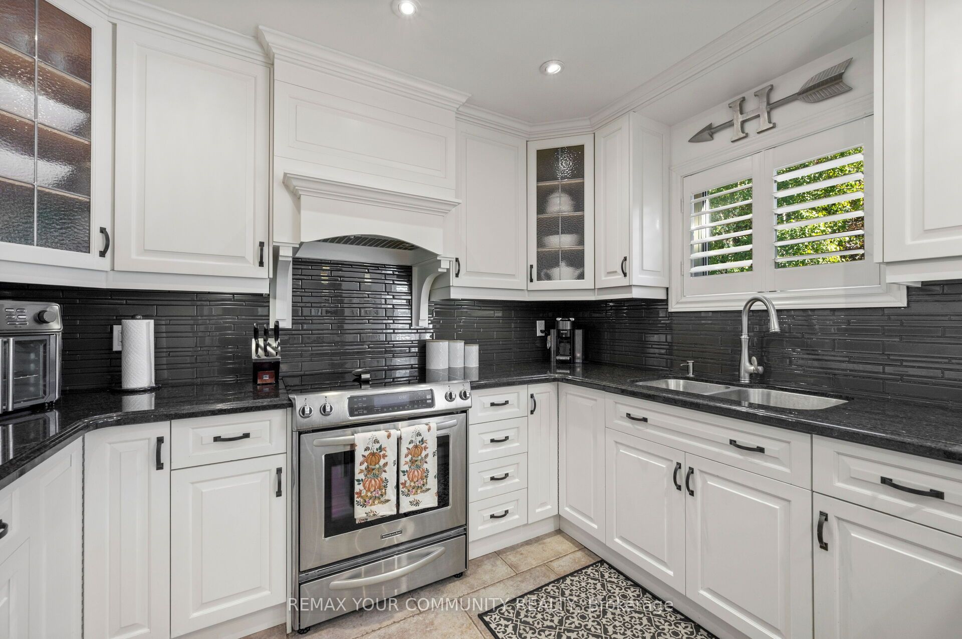 25 Albery Crescent Property Photo 11