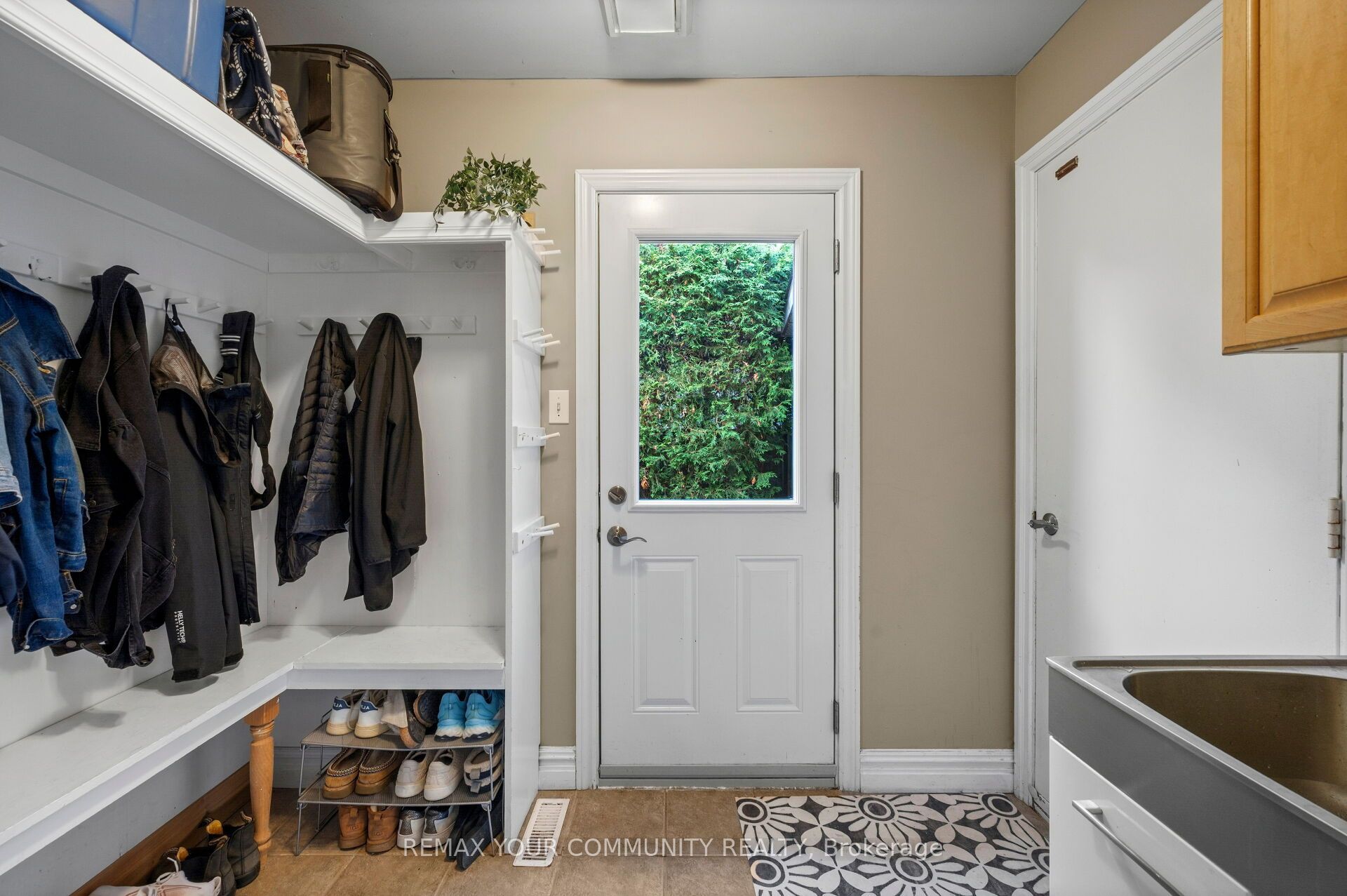25 Albery Crescent Property Photo 15