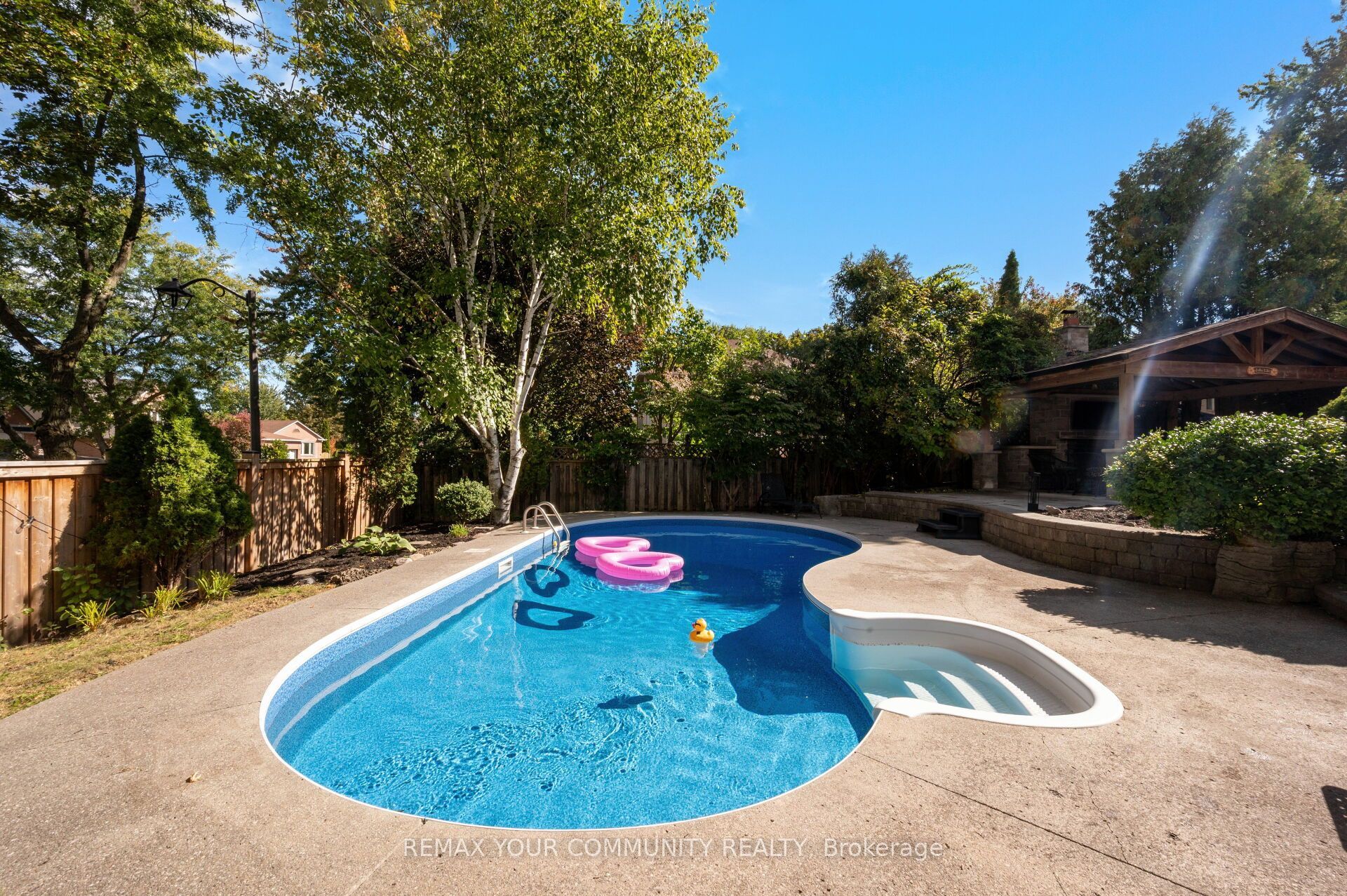 25 Albery Crescent Property Photo 37
