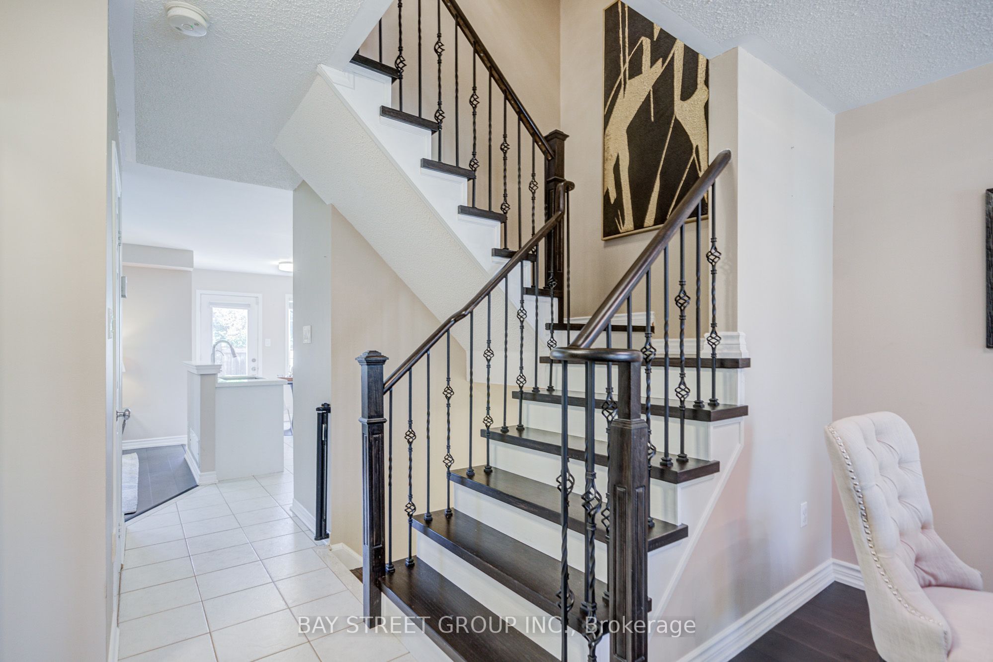 25 Waterton Crescent Property Photo 9