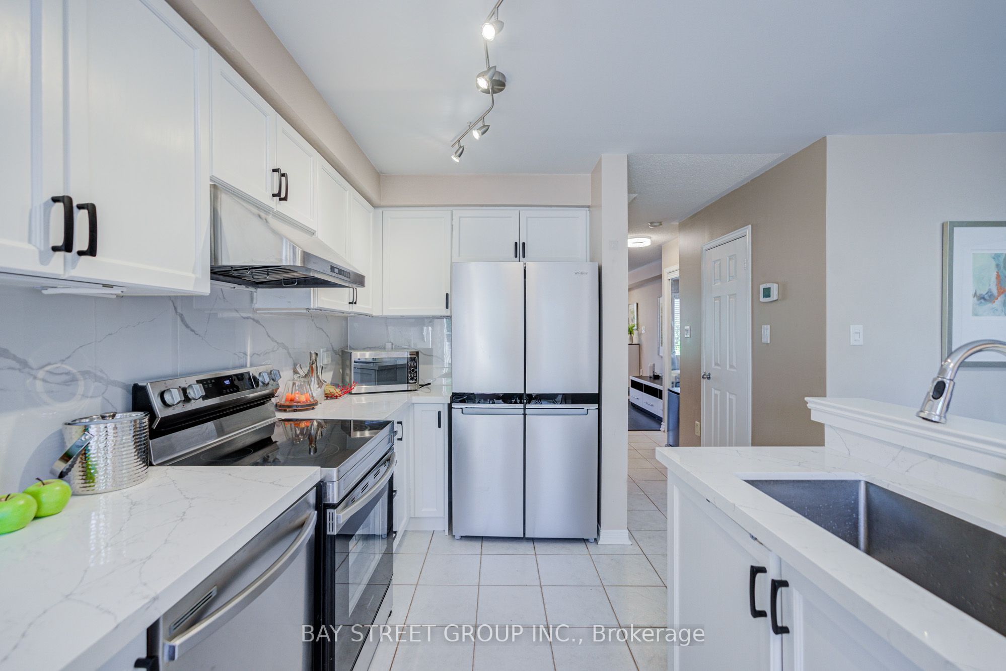 25 Waterton Crescent Property Photo 13