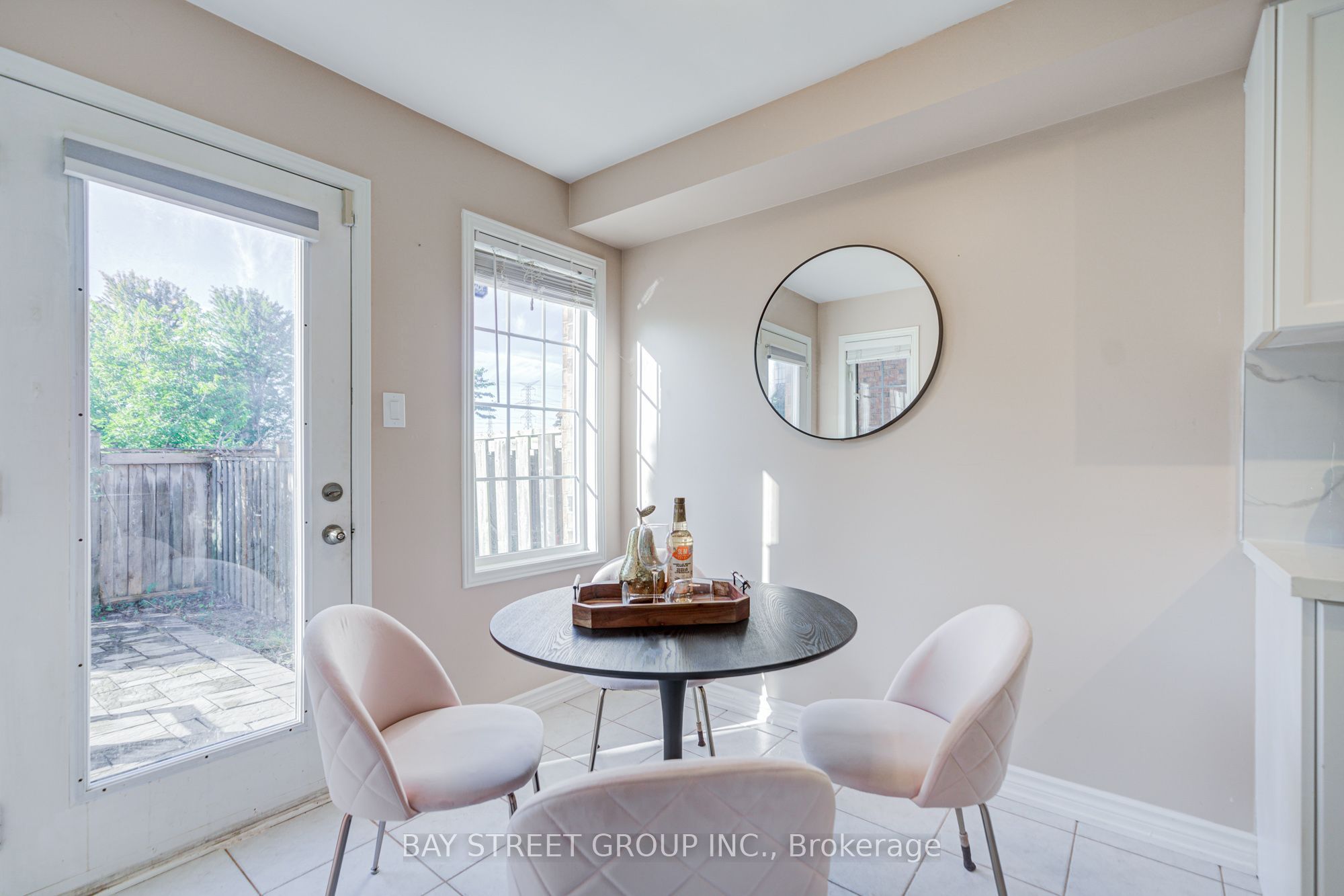 25 Waterton Crescent Property Photo 14
