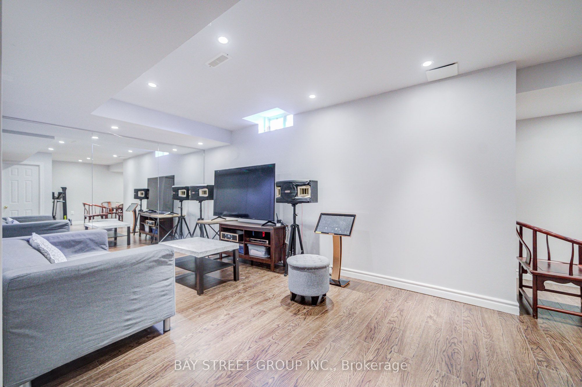 25 Waterton Crescent Property Photo 27