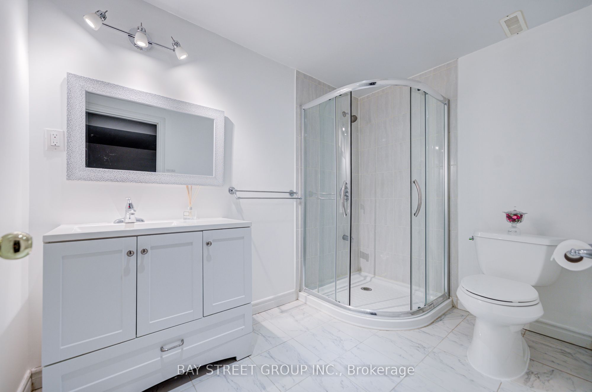 25 Waterton Crescent Property Photo 31