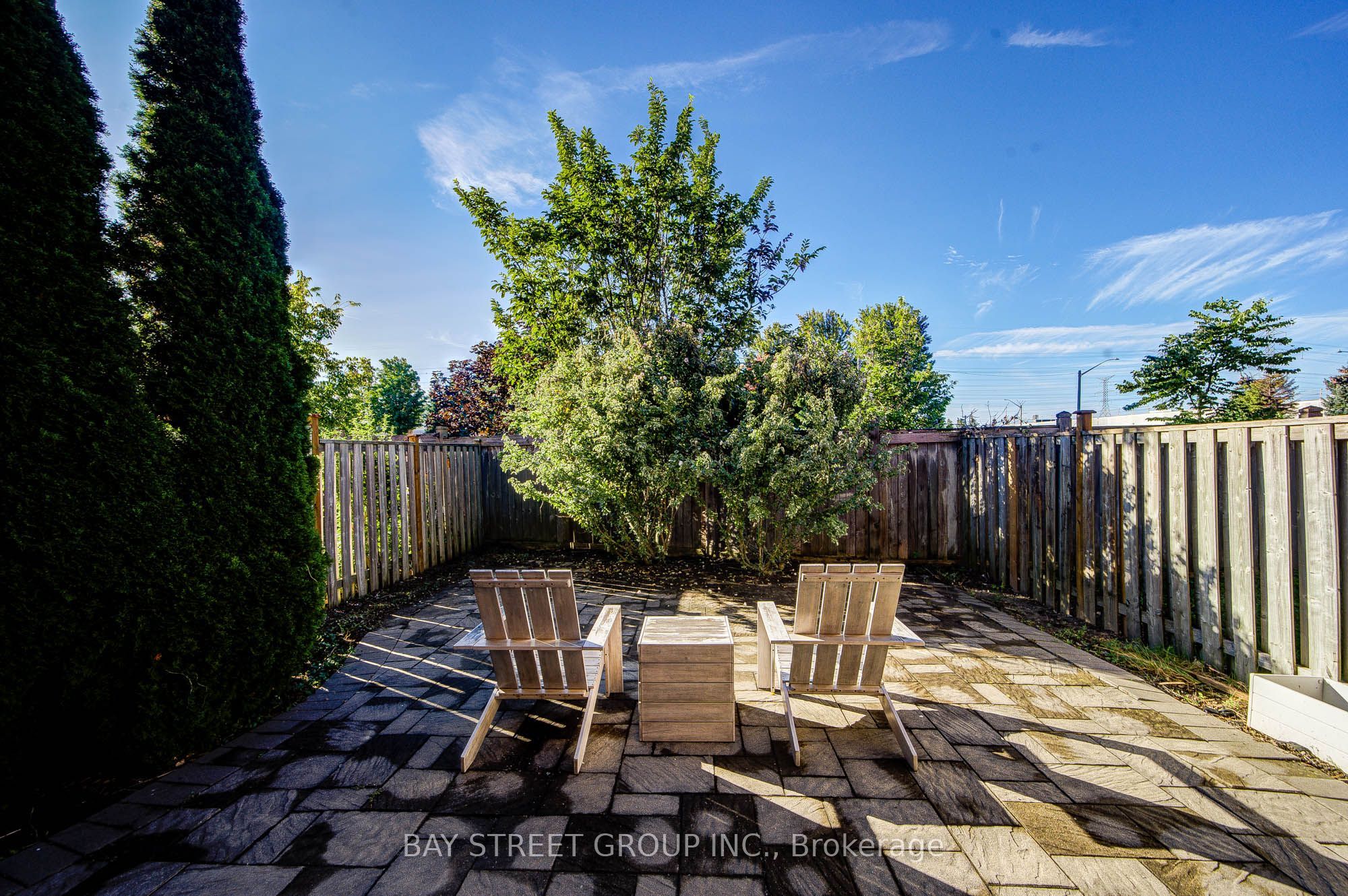 25 Waterton Crescent Property Photo 32