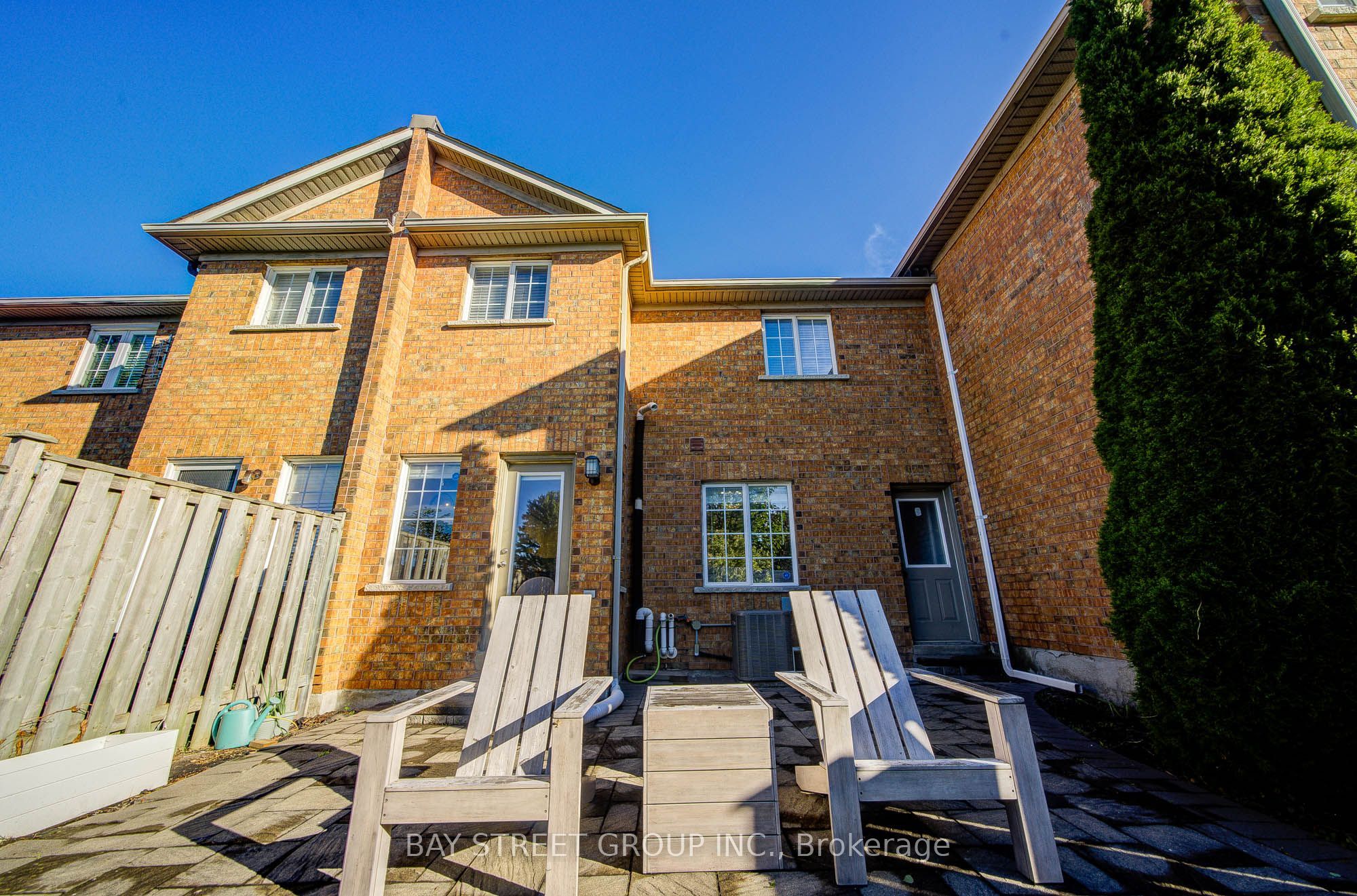 25 Waterton Crescent Property Photo 33