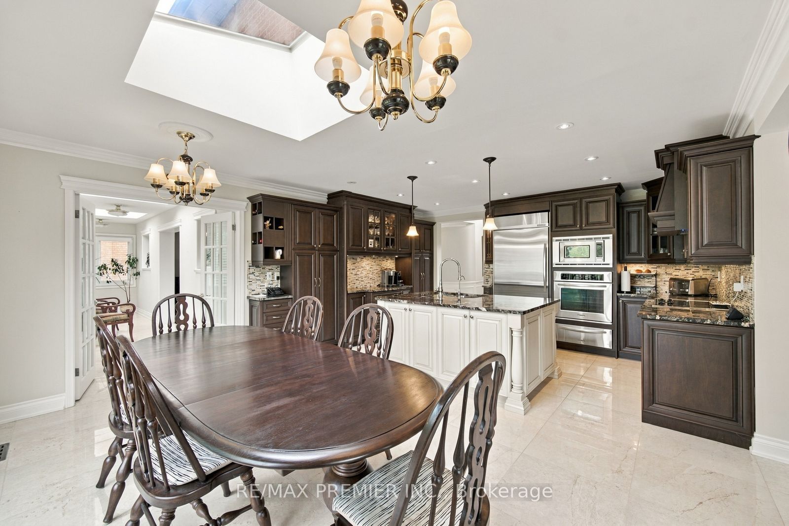 98 Cairnburg Place Property Photo 16