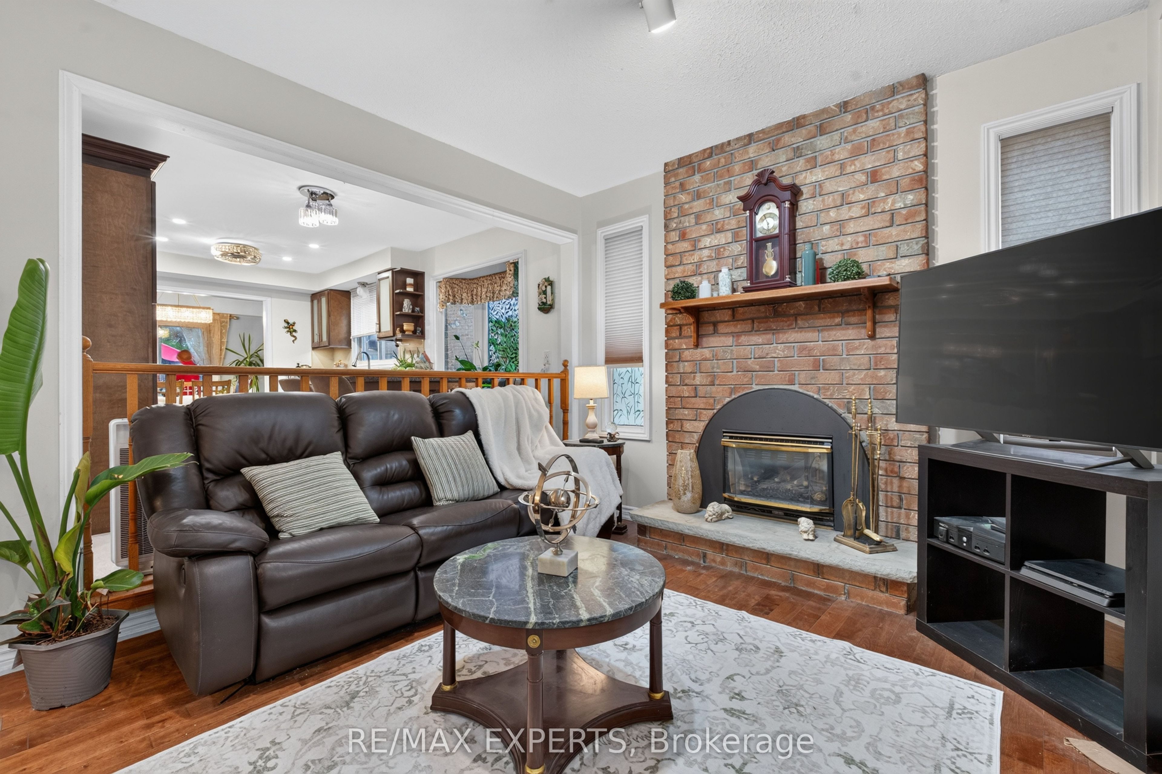 155 Stephen Street Property Photo 6