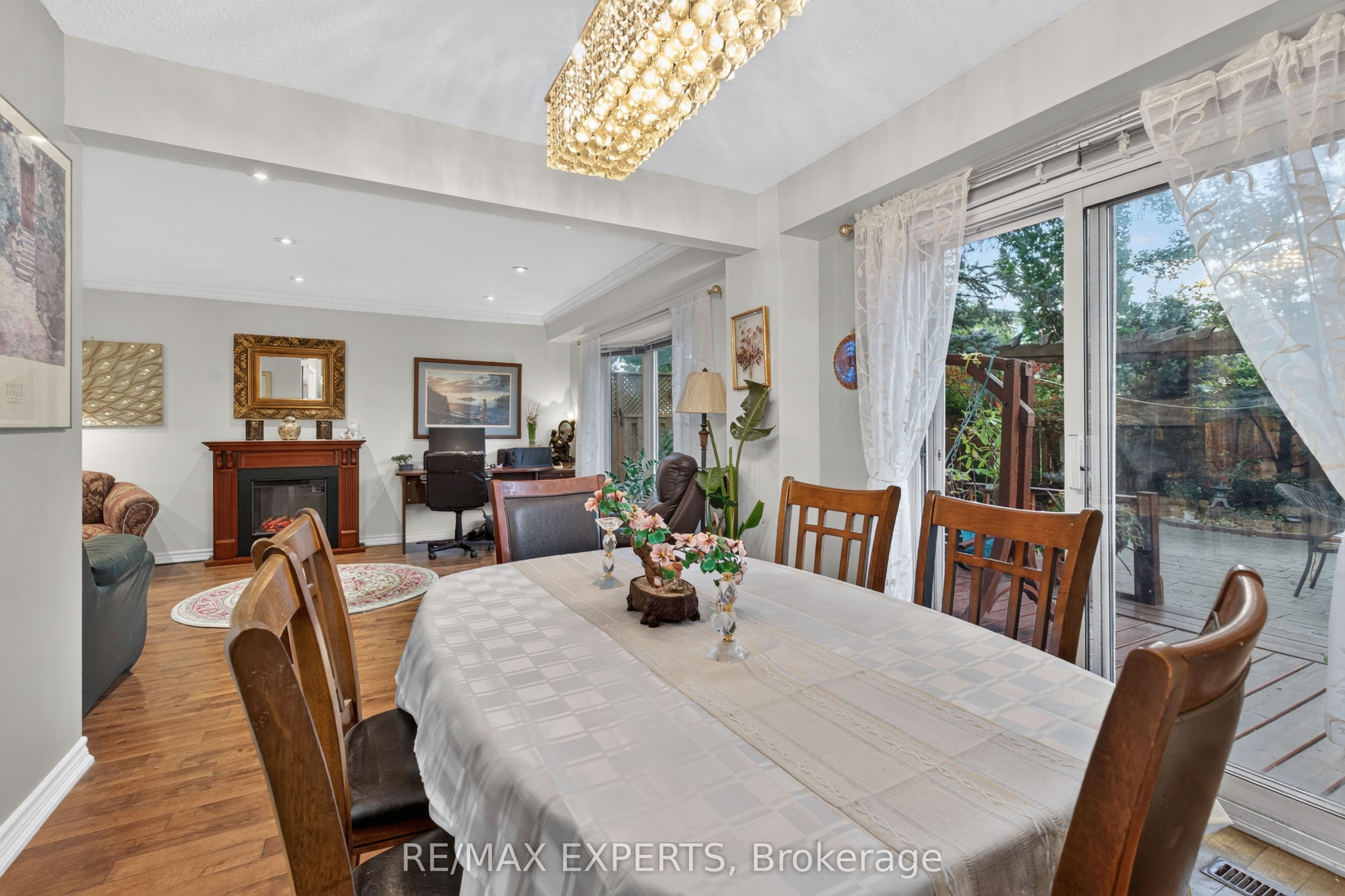155 Stephen Street Property Photo 12