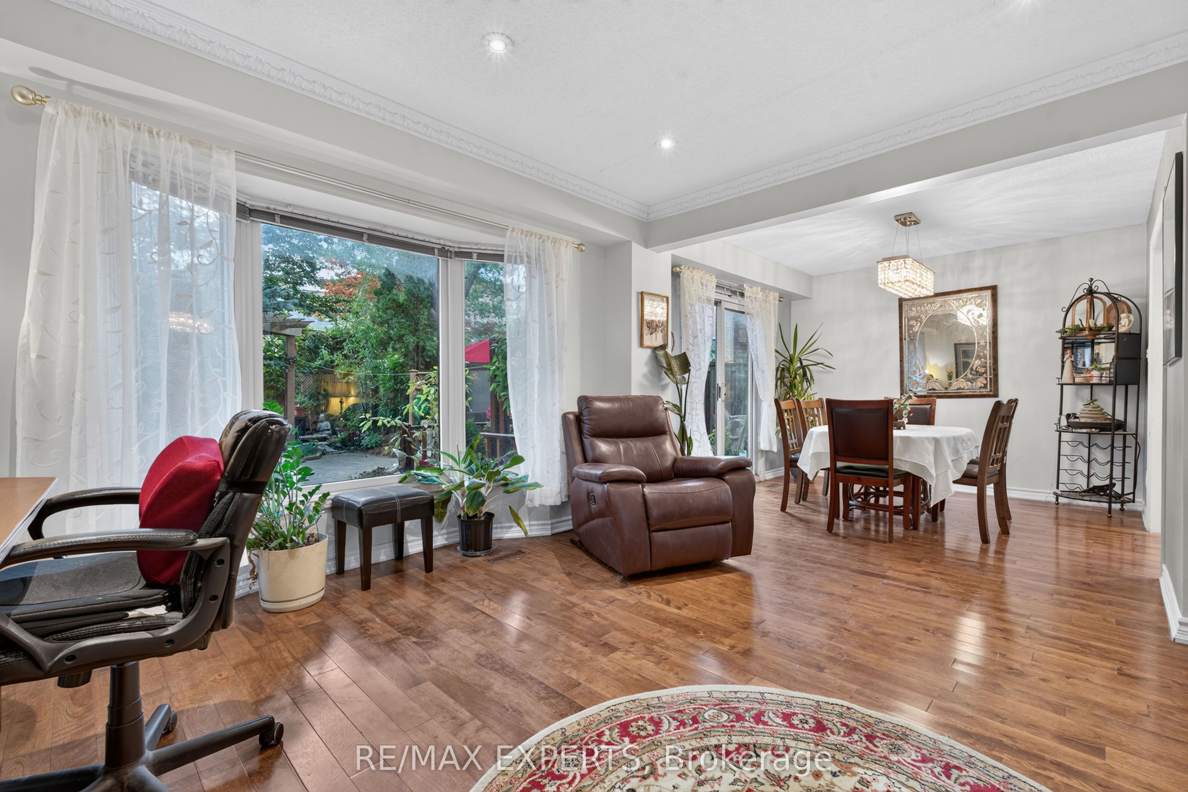 155 Stephen Street Property Photo 16