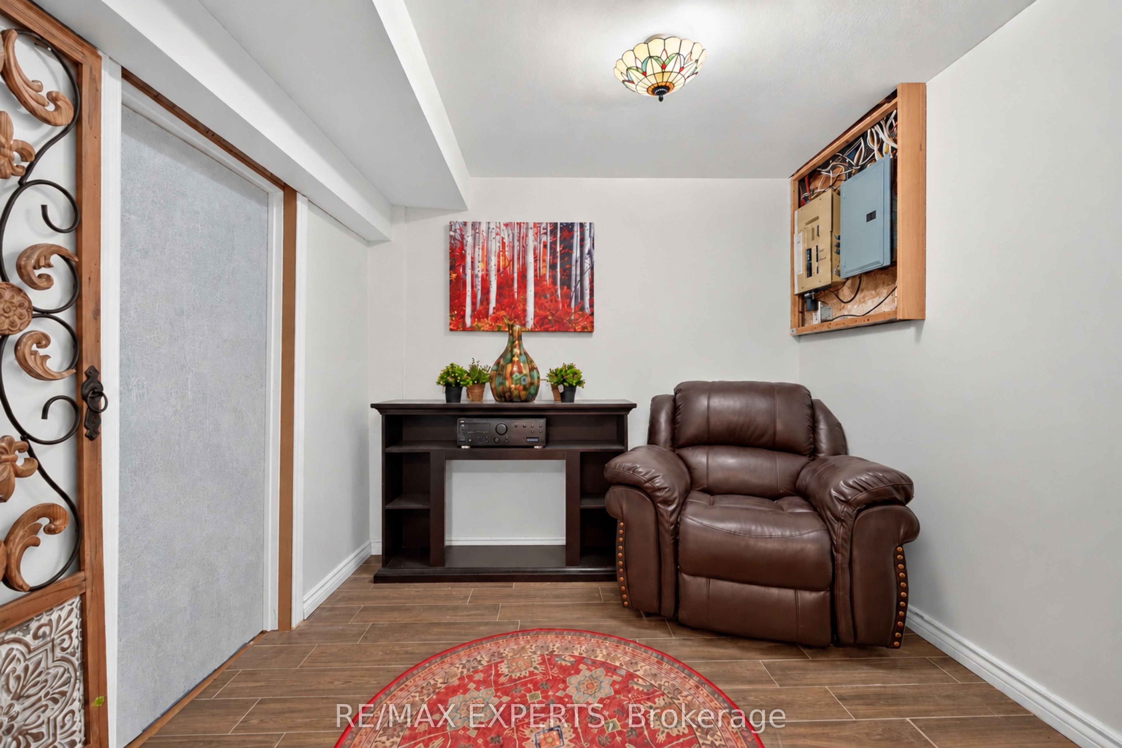 155 Stephen Street Property Photo 33