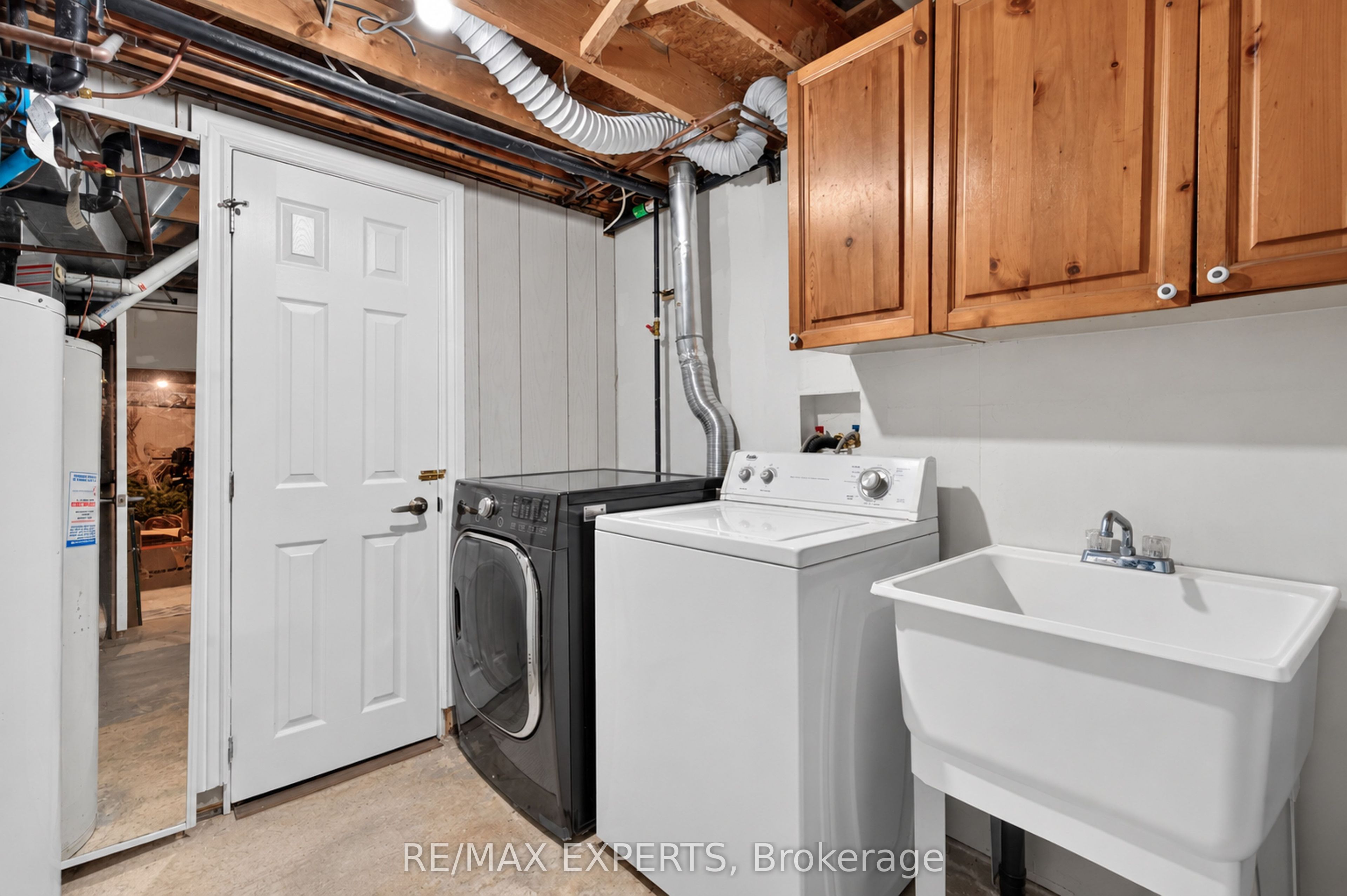155 Stephen Street Property Photo 34