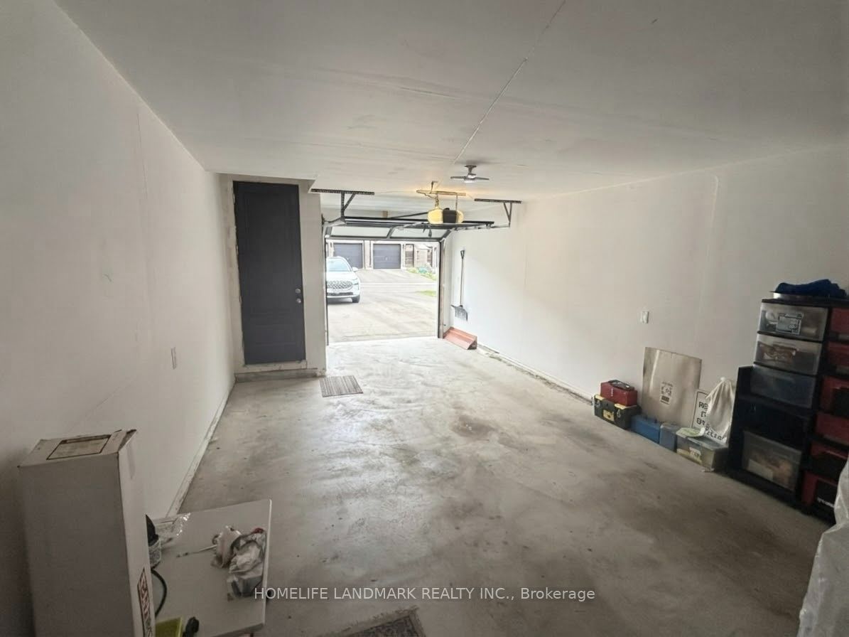 94 Stauffer Crescent Property Photo 33
