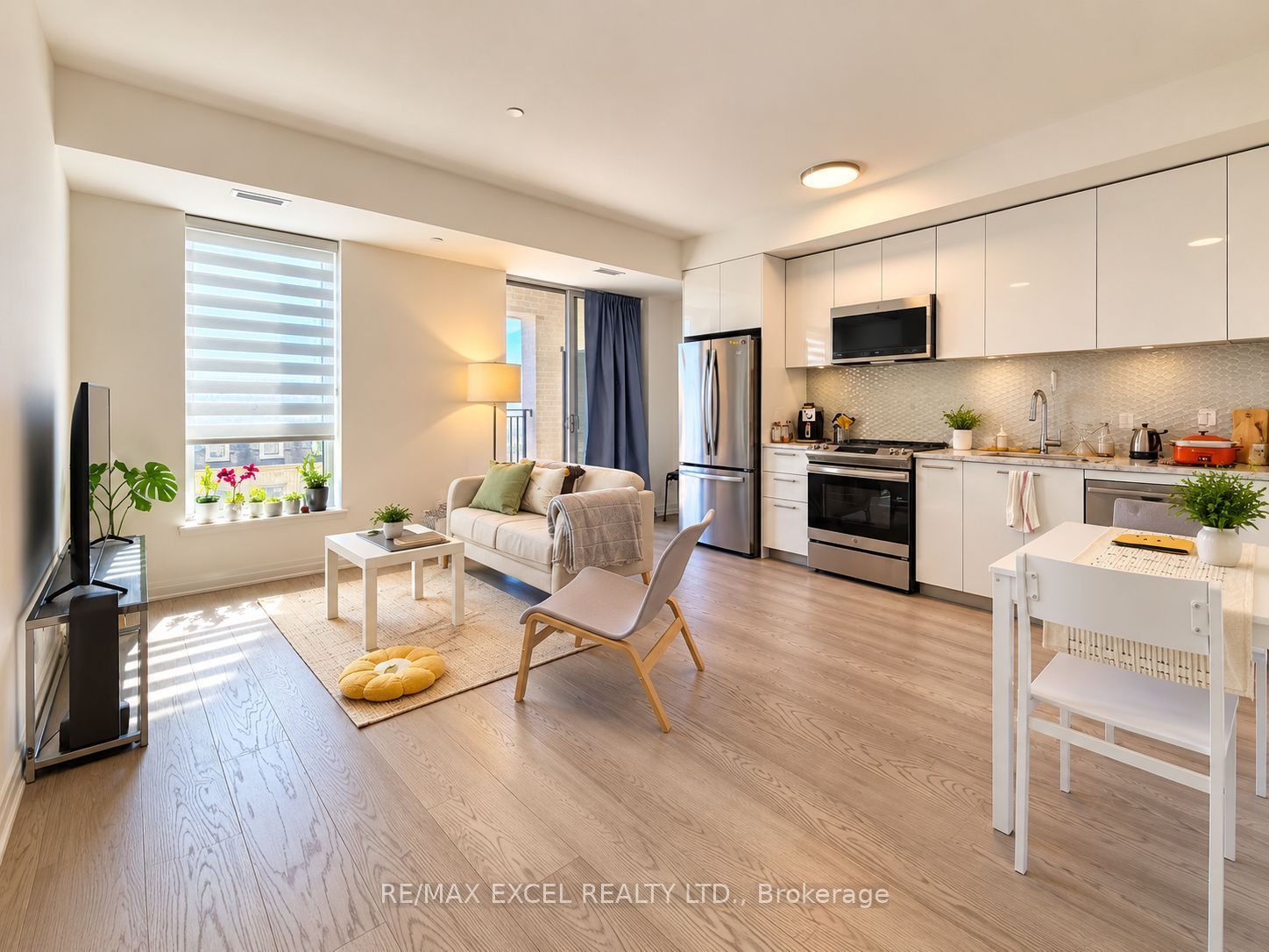 101 Cathedral High Street 319 Property Photo 4