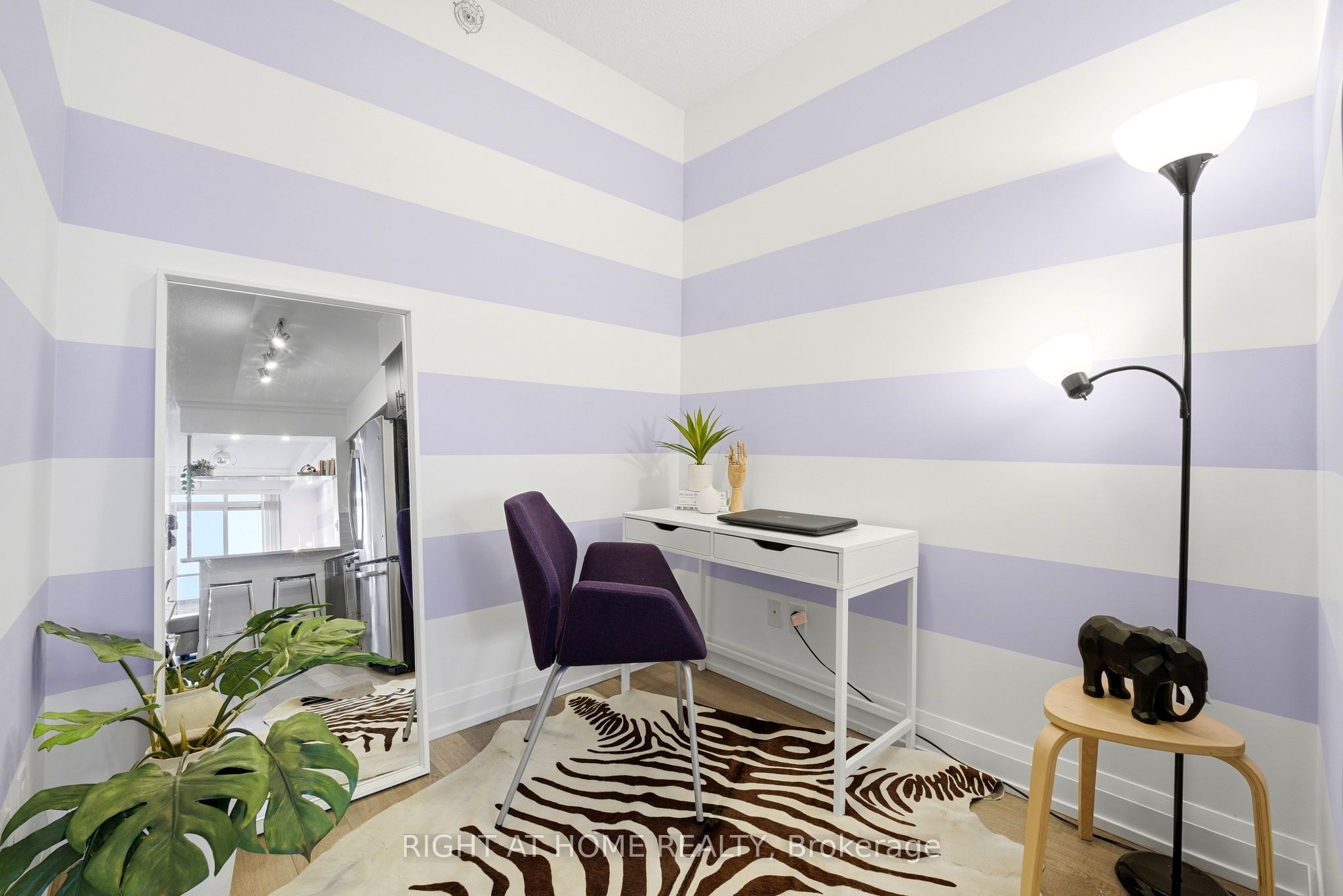 7171 Yonge Street 1702 Property Photo 14