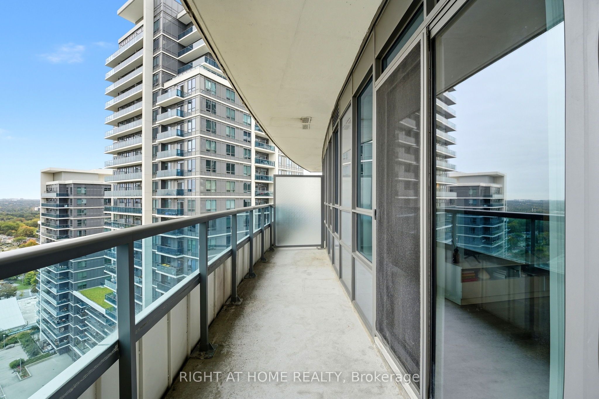 7171 Yonge Street 1702 Property Photo 21