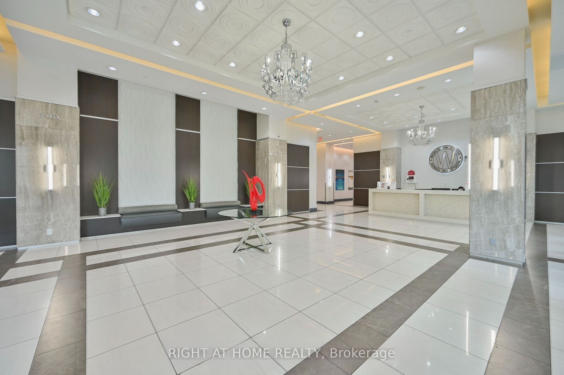 7171 Yonge Street 1702 Property Photo 25