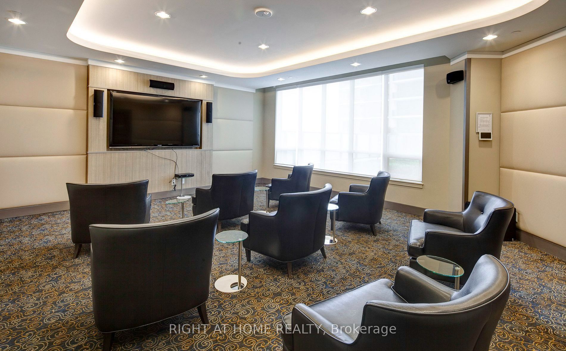 7171 Yonge Street 1702 Property Photo 35