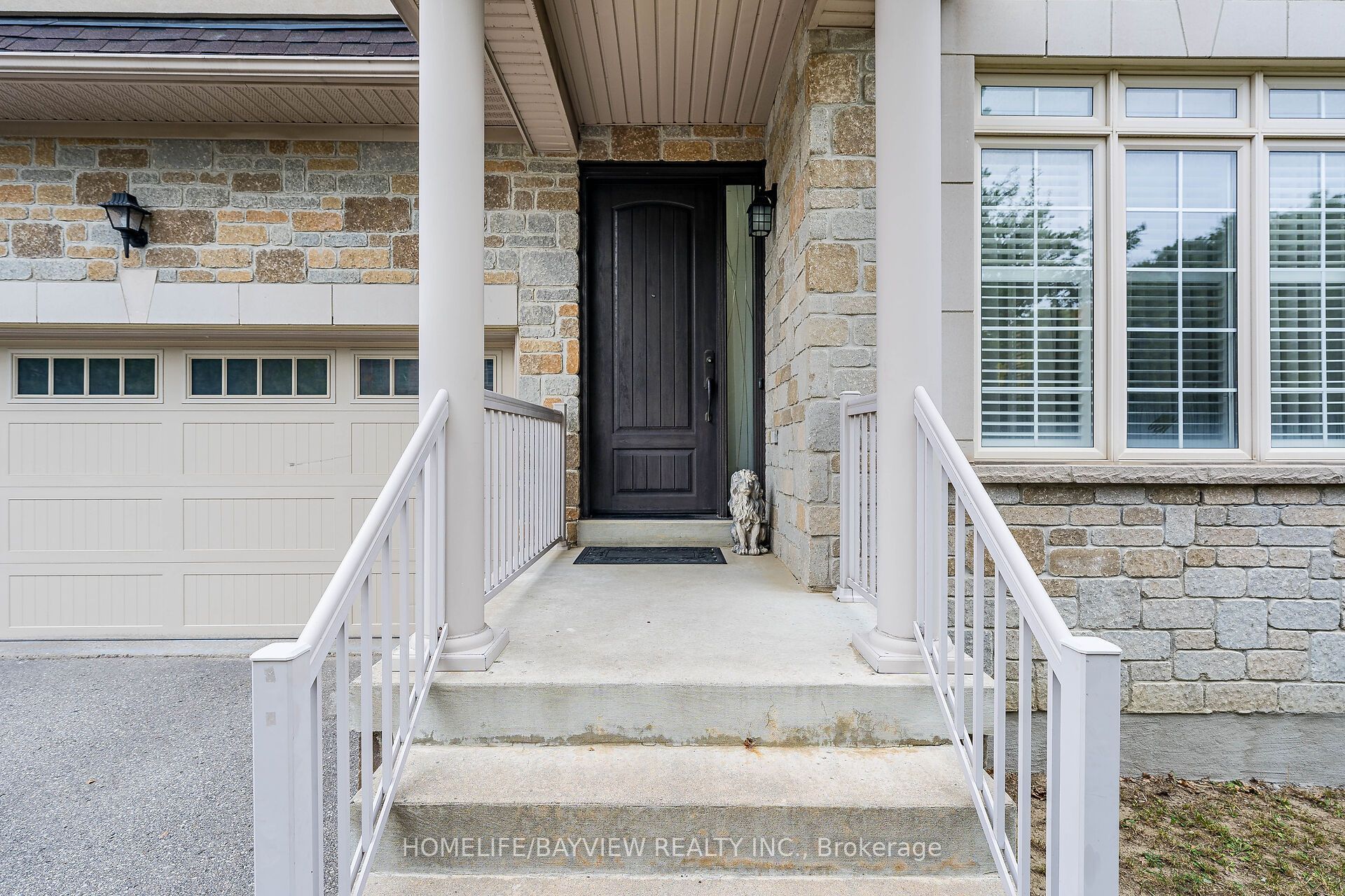 8 Matisse Trail Property Photo 6