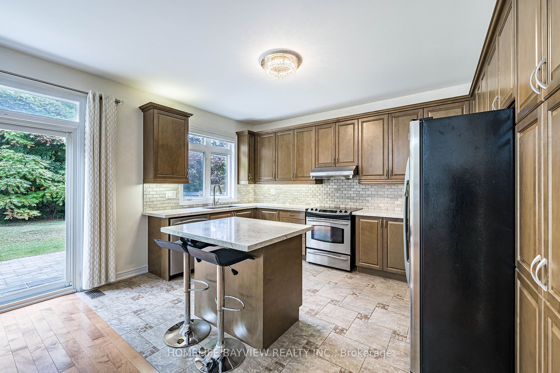 8 Matisse Trail Property Photo 12