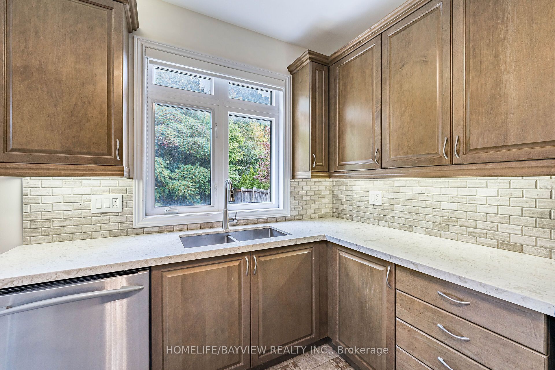 8 Matisse Trail Property Photo 16