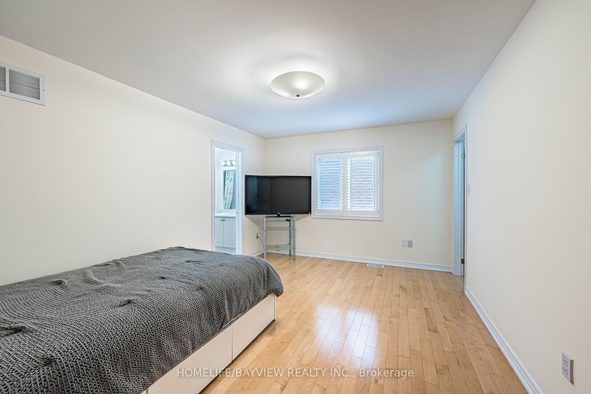 8 Matisse Trail Property Photo 32