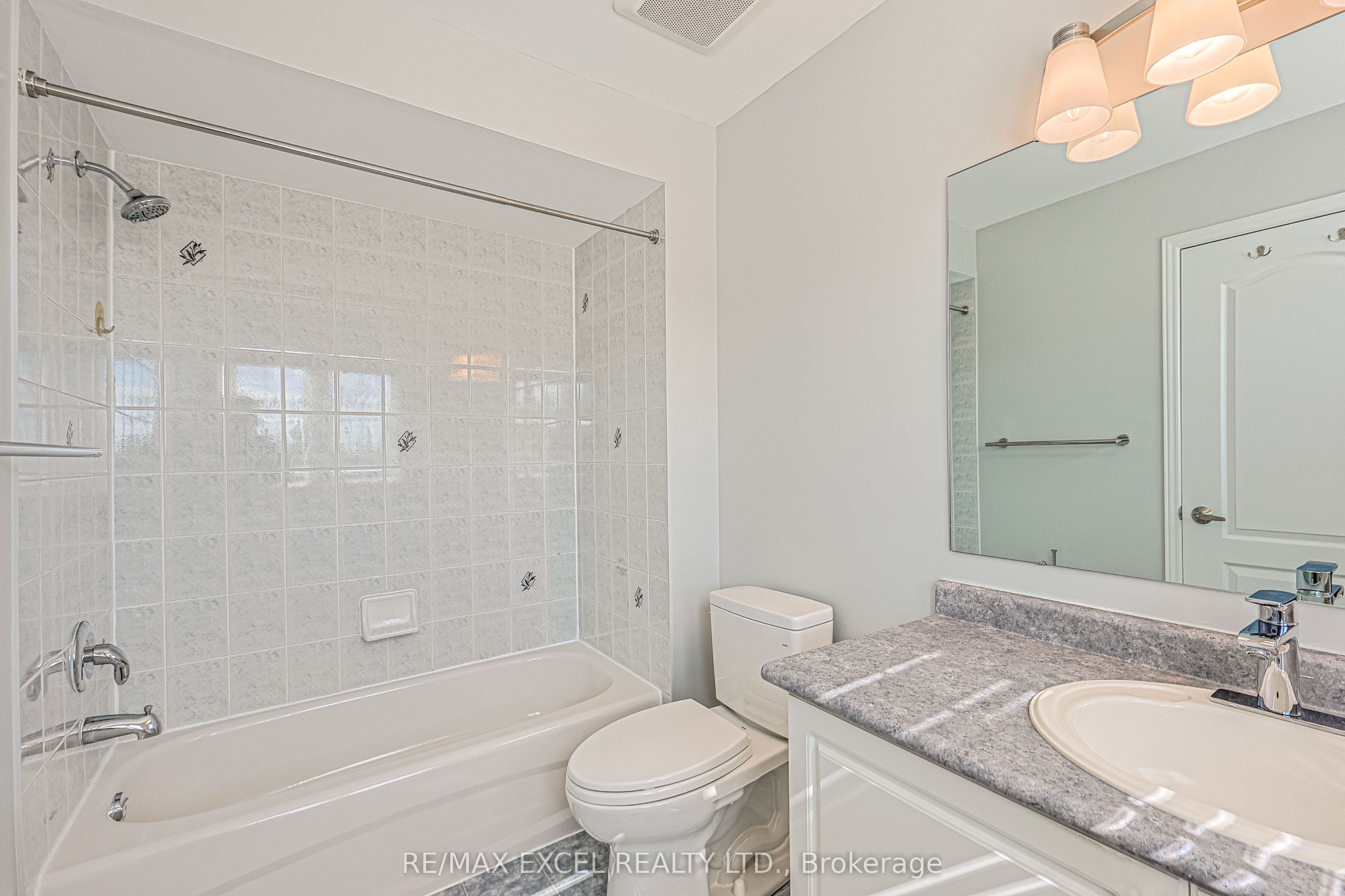 2383 Bur Oak Avenue Property Photo 13