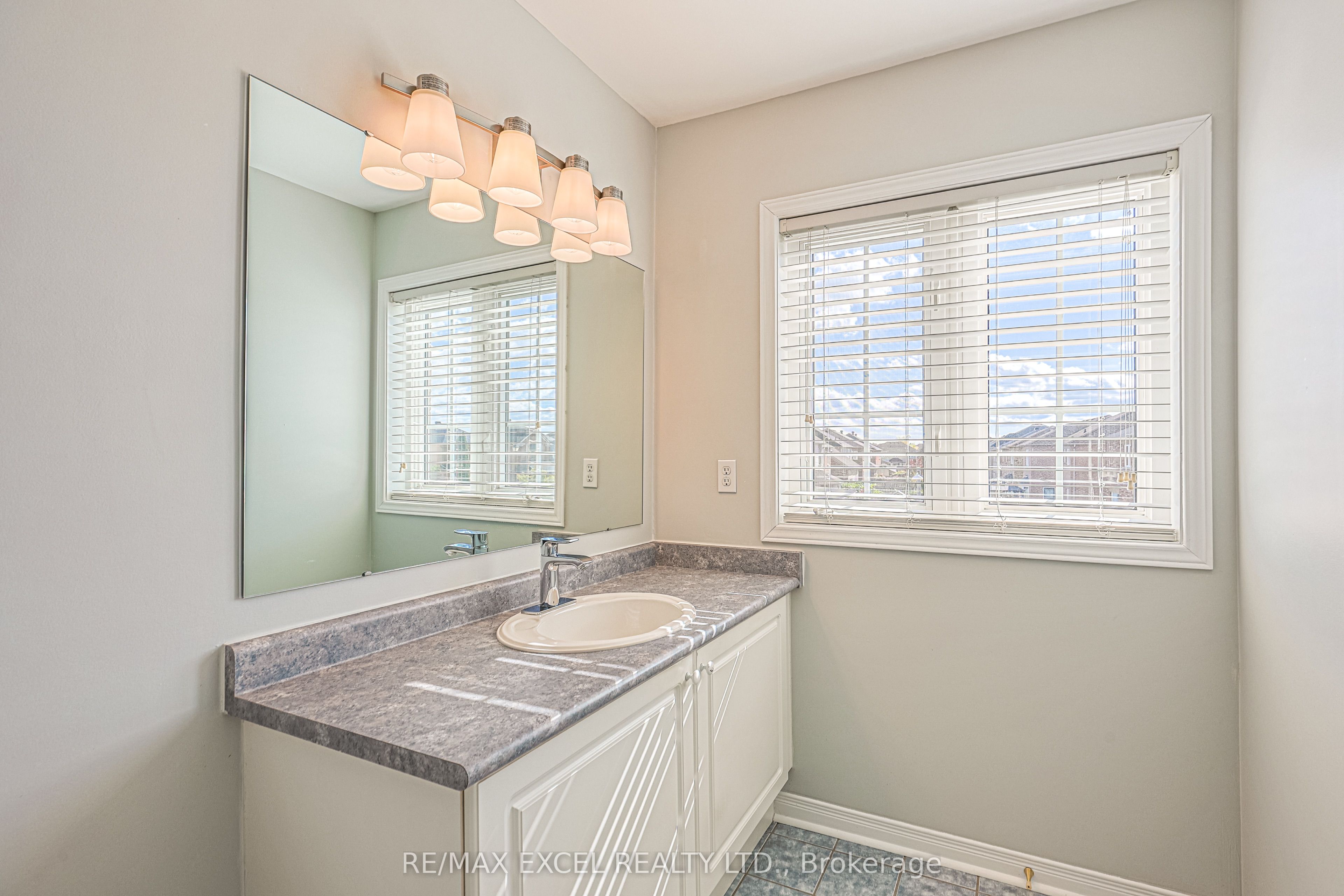 2383 Bur Oak Avenue Property Photo 14