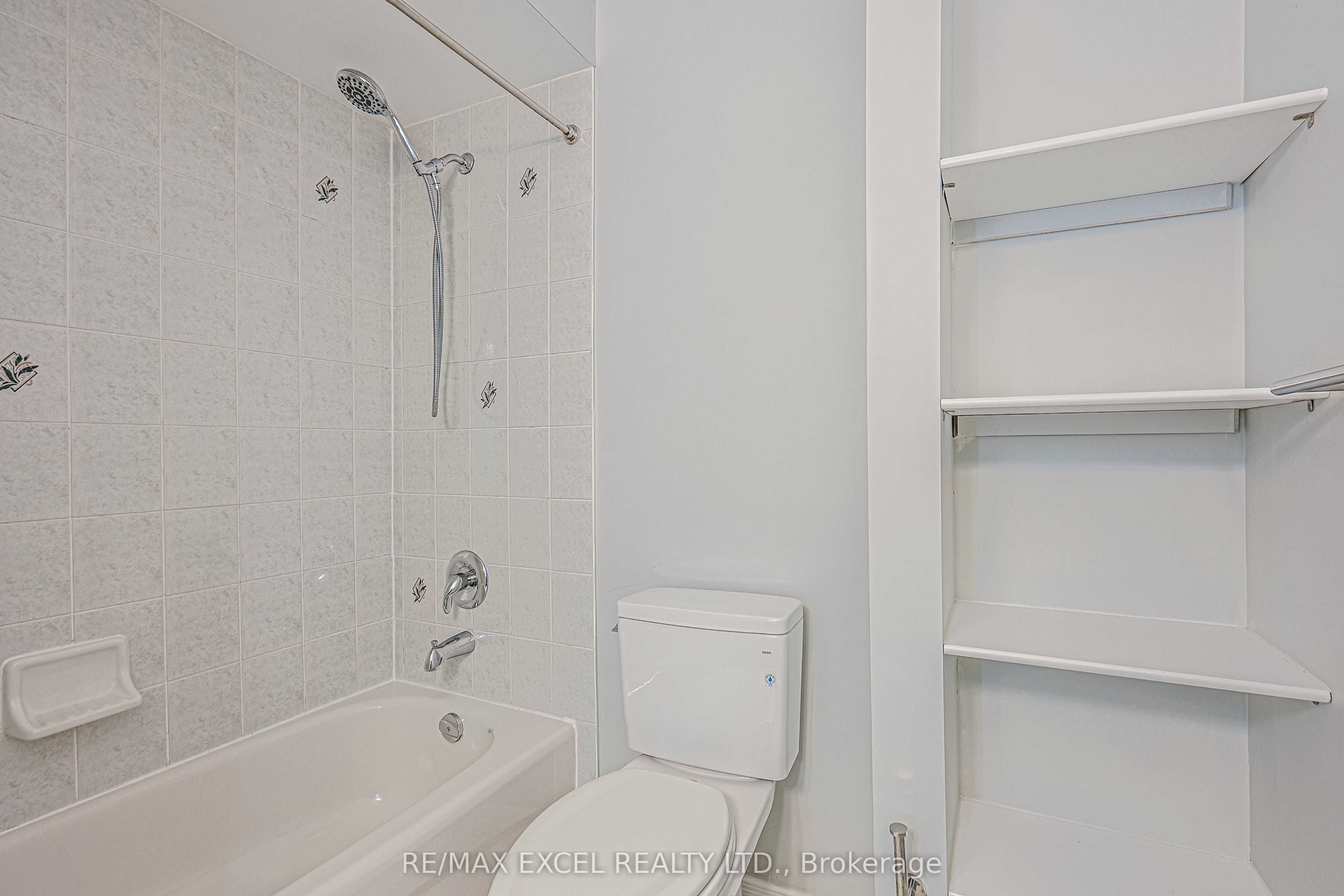 2383 Bur Oak Avenue Property Photo 15
