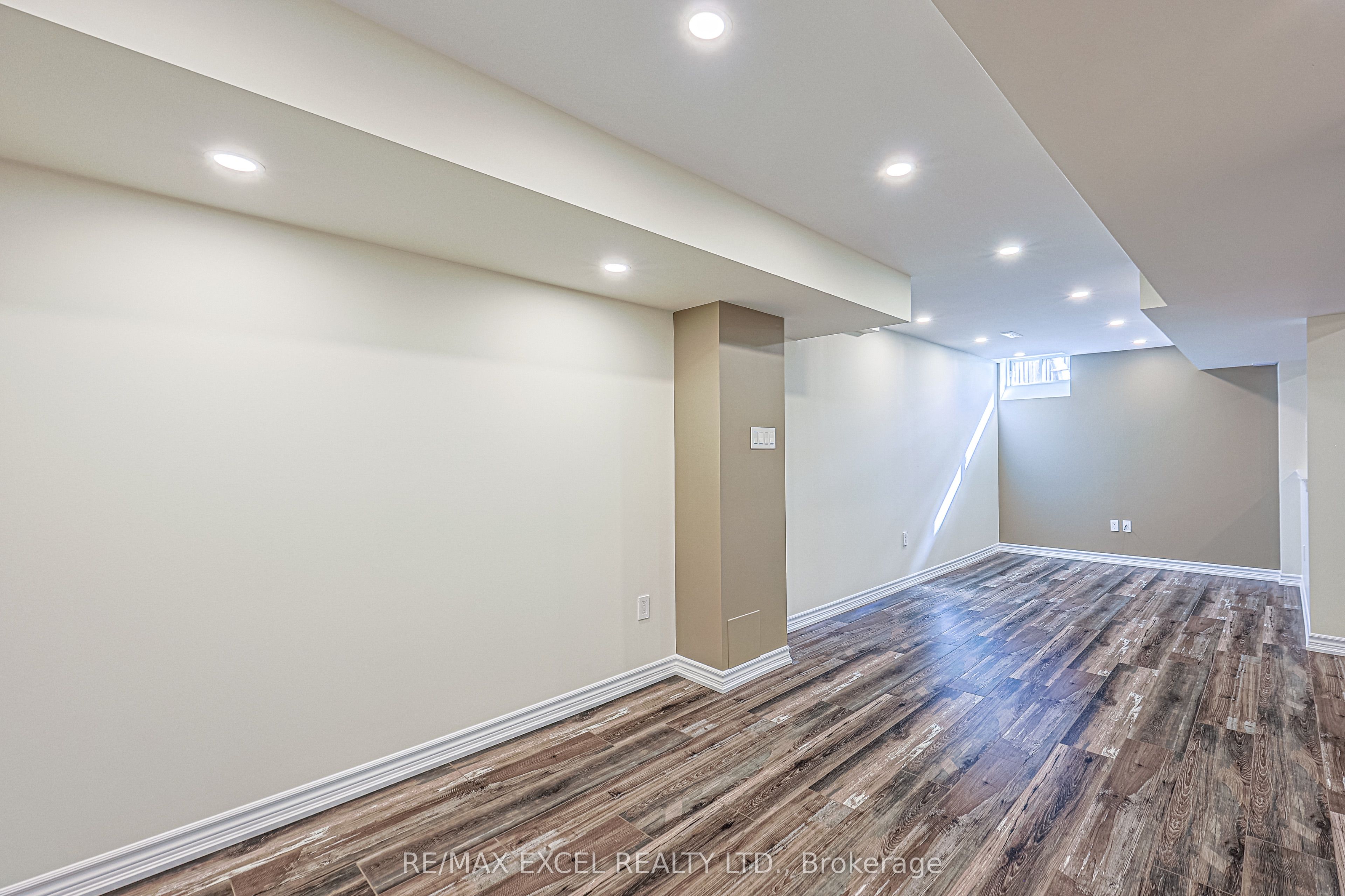 2383 Bur Oak Avenue Property Photo 22
