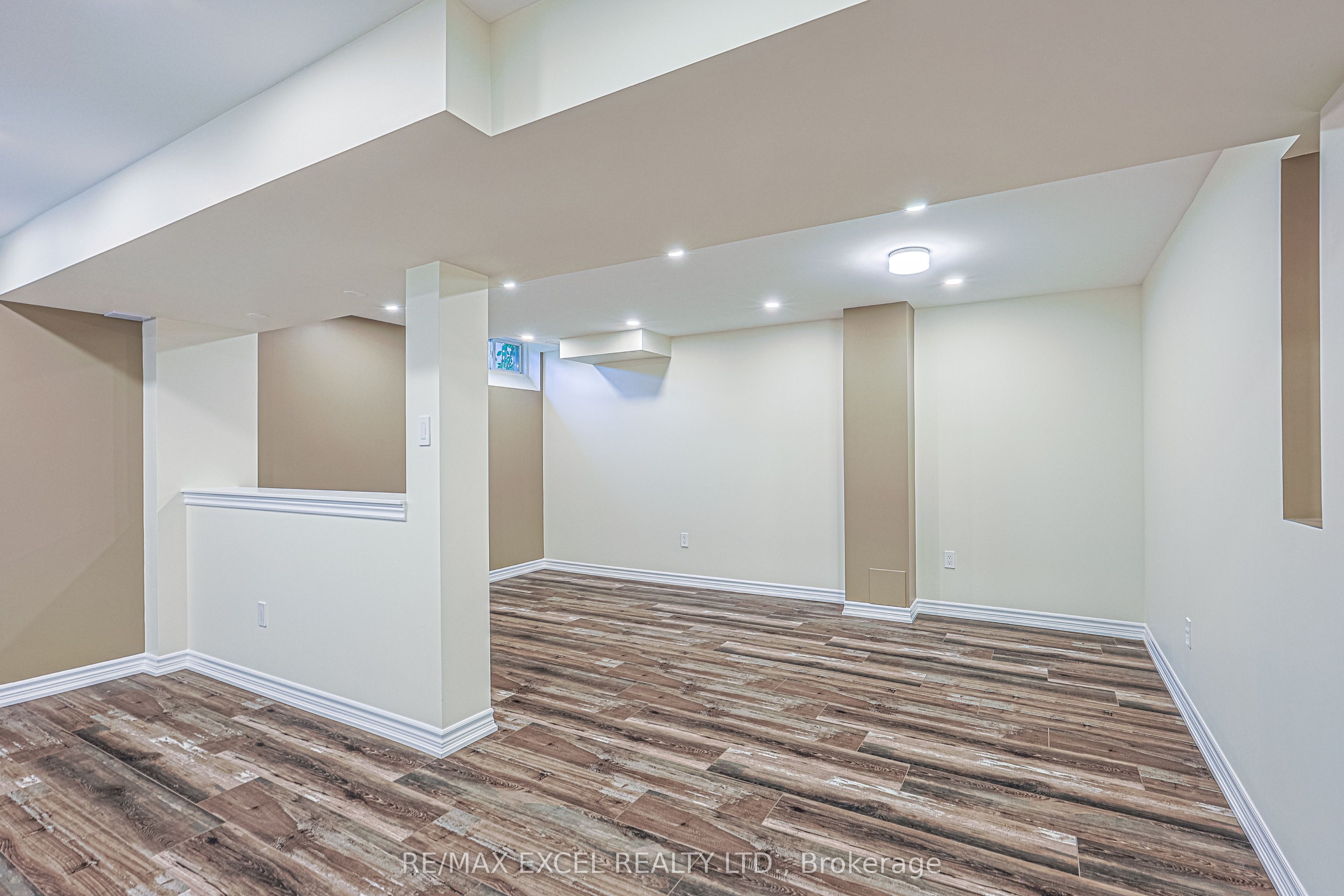 2383 Bur Oak Avenue Property Photo 23