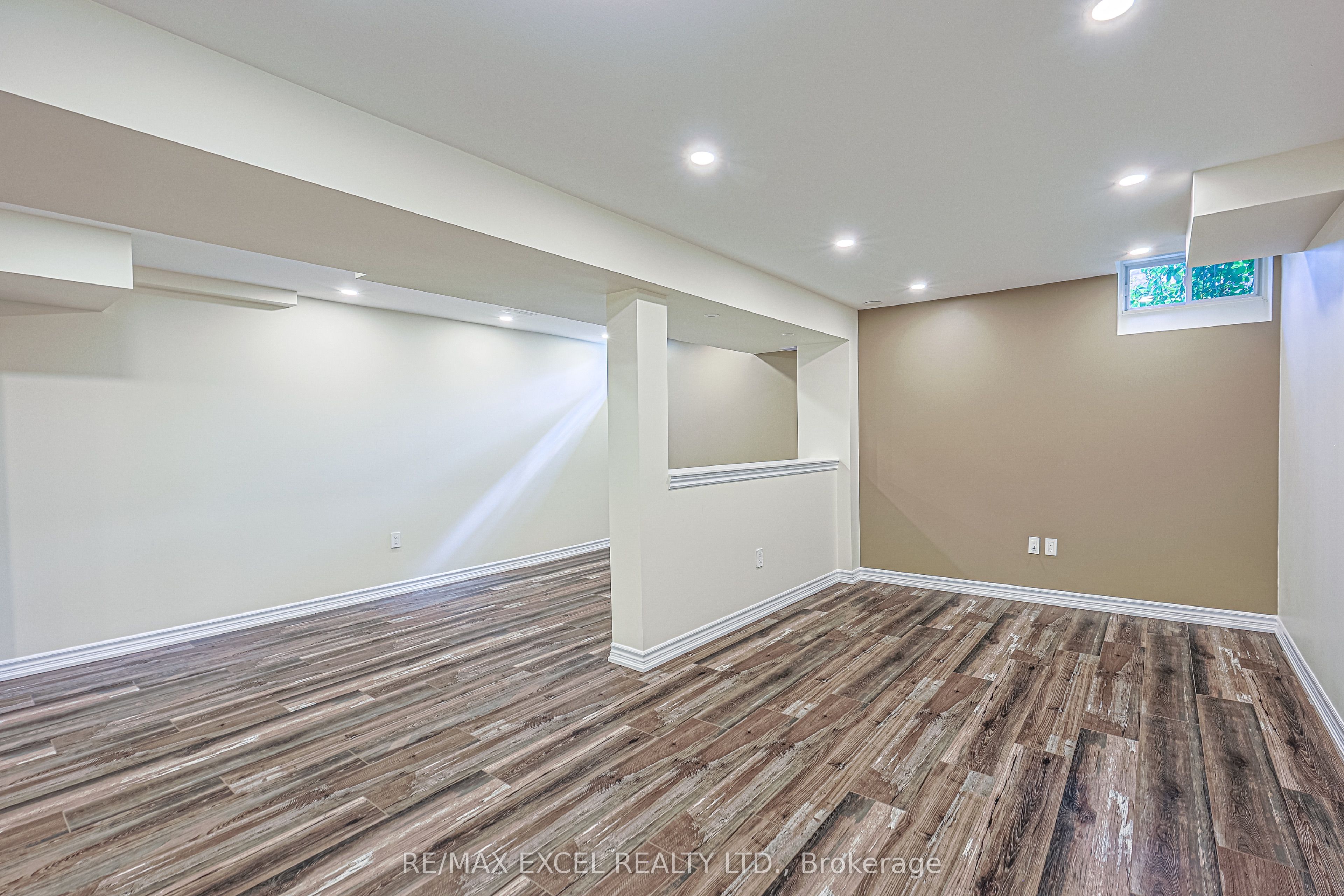 2383 Bur Oak Avenue Property Photo 24