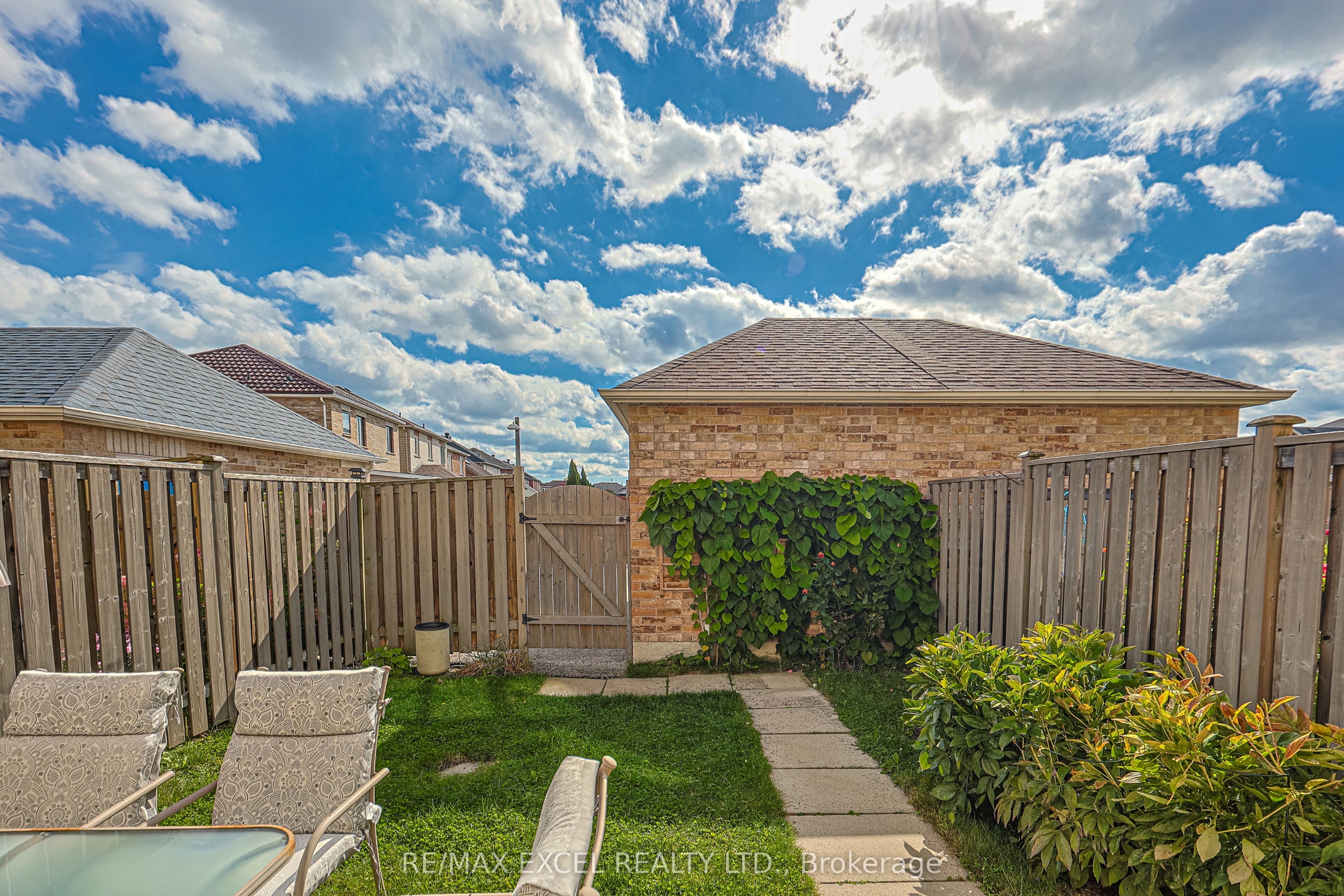 2383 Bur Oak Avenue Property Photo 29