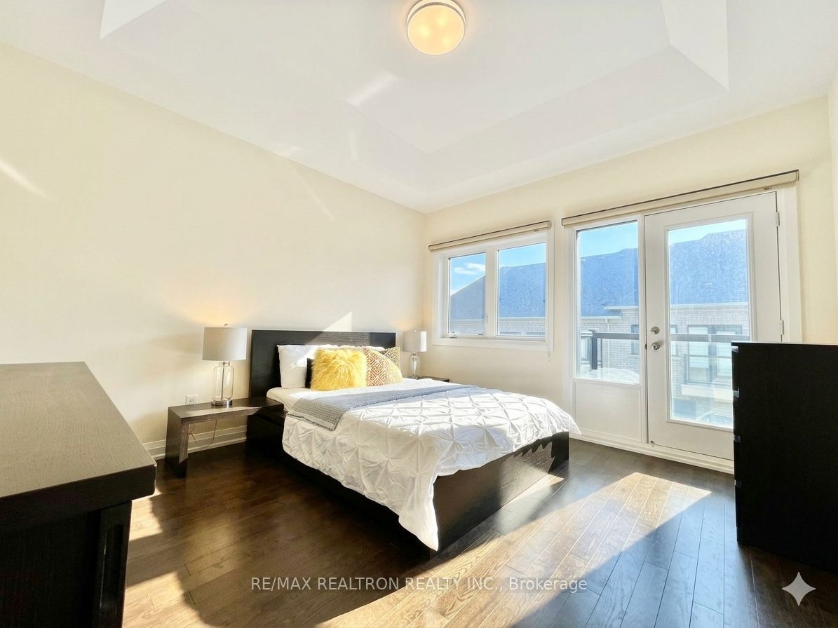33 Duncombe Lane Property Photo 14