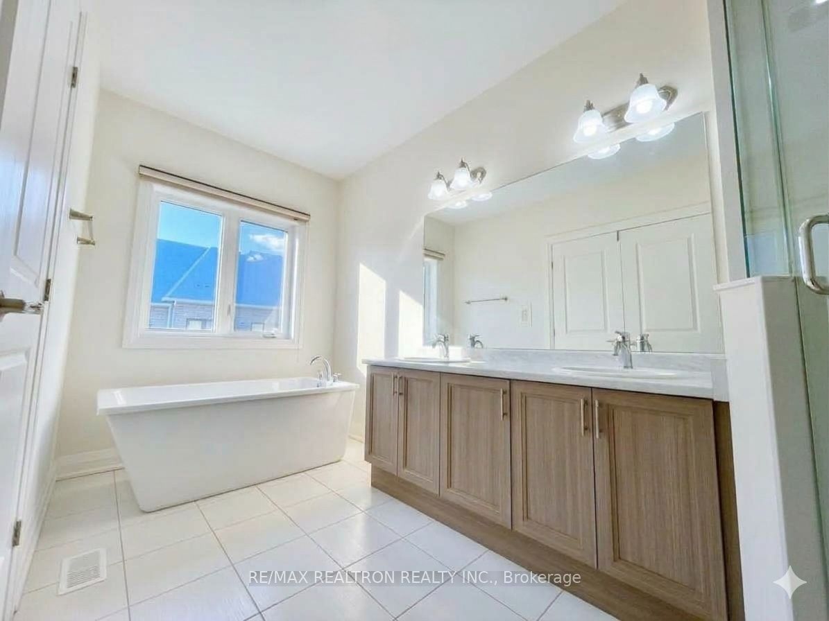 33 Duncombe Lane Property Photo 17