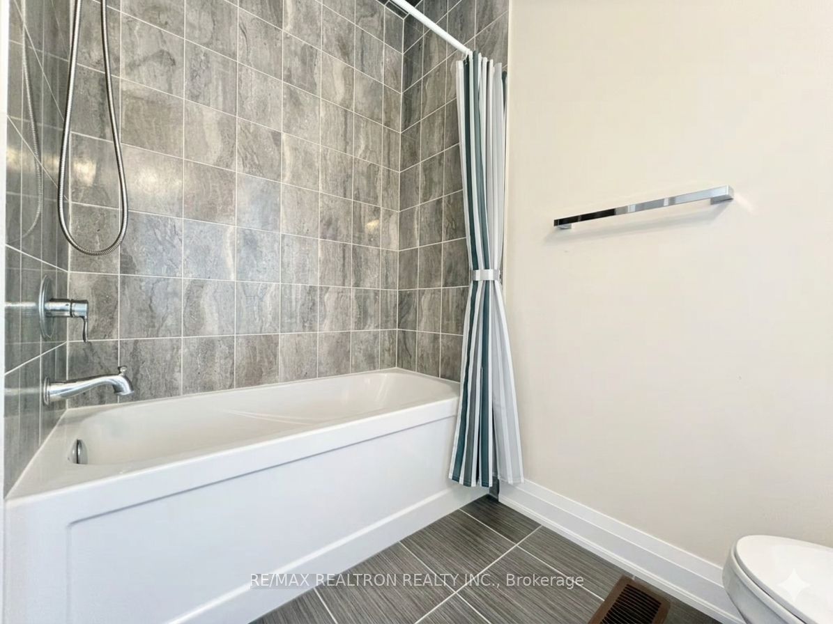 33 Duncombe Lane Property Photo 21